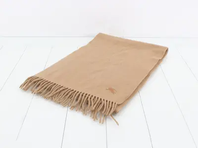 Brown scarf, 100% wool.