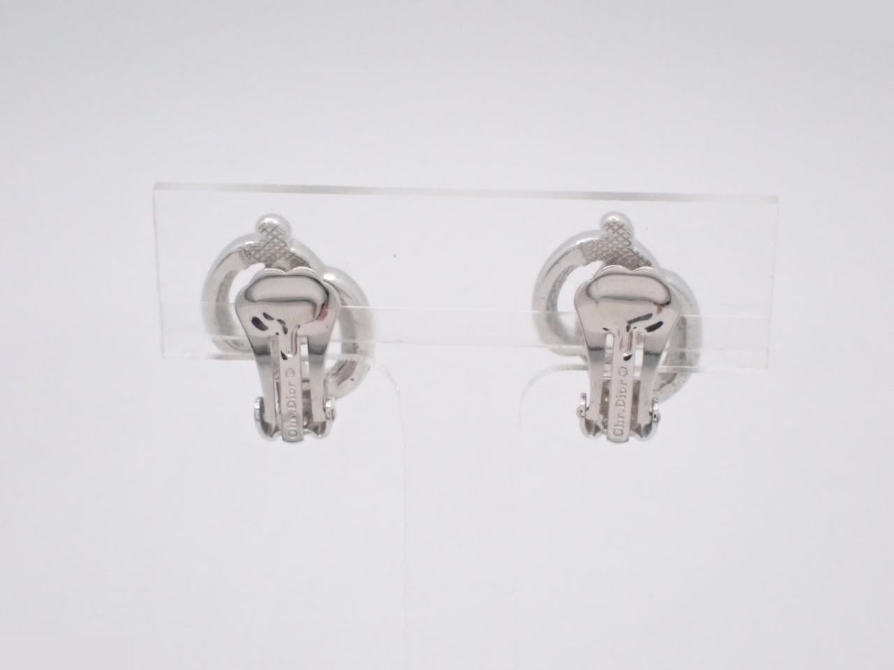 Other lines: Precious metals and earrings — view 2
