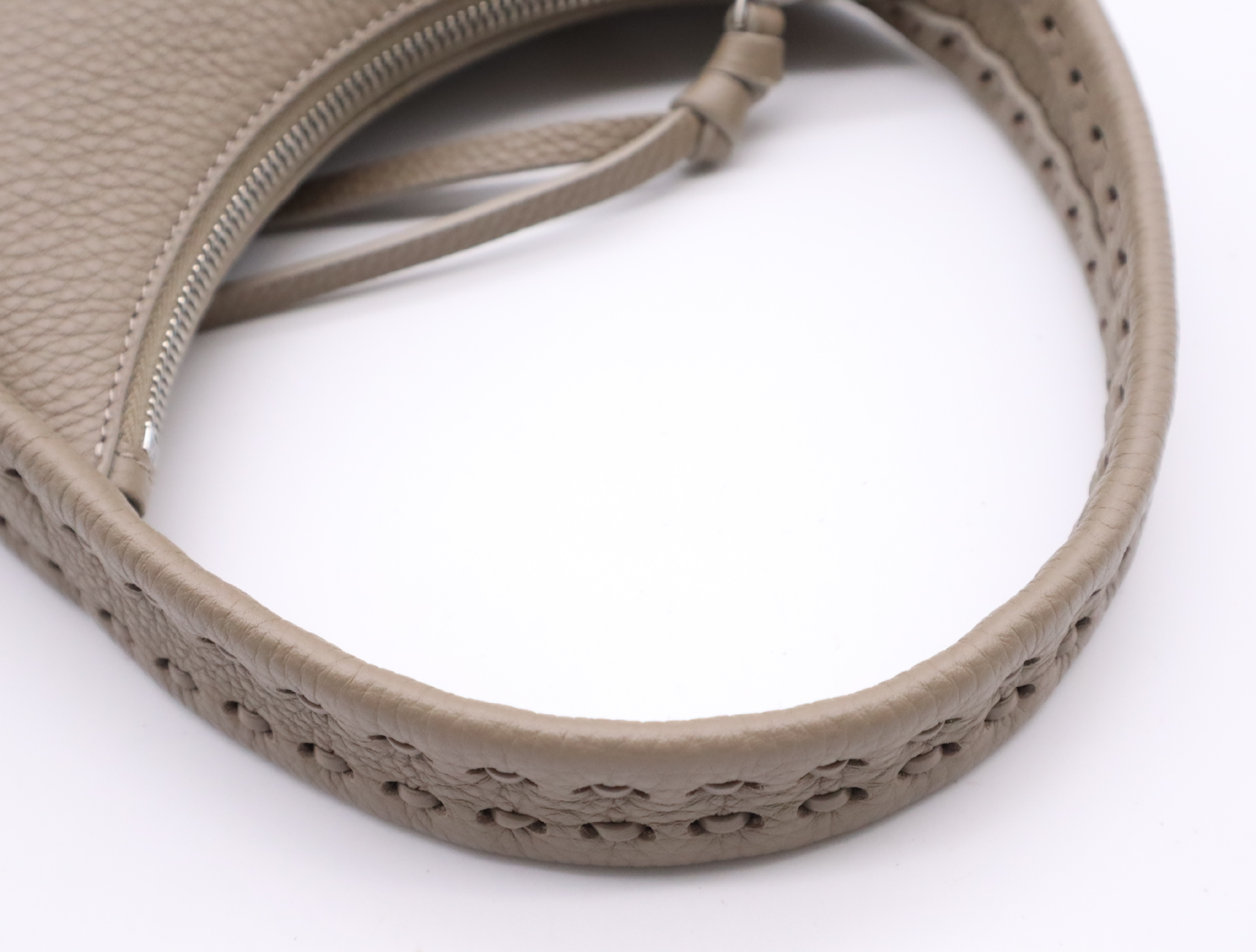 8BS094 Selleria Fendessence Handbag, Beige, with Dust Bag, Shoulder Bag — view 10