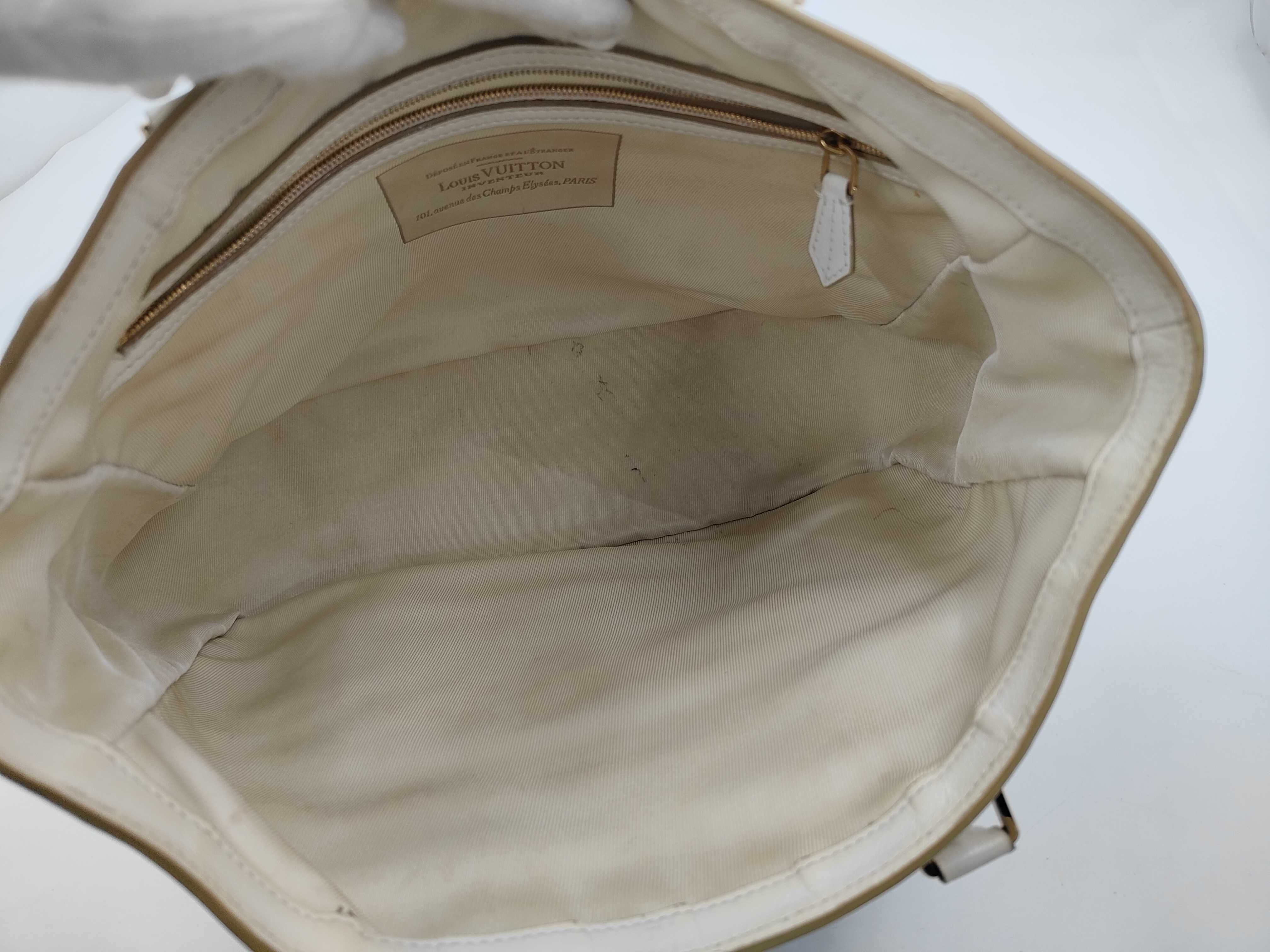 Sabia Cabas MM Handbag — view 9