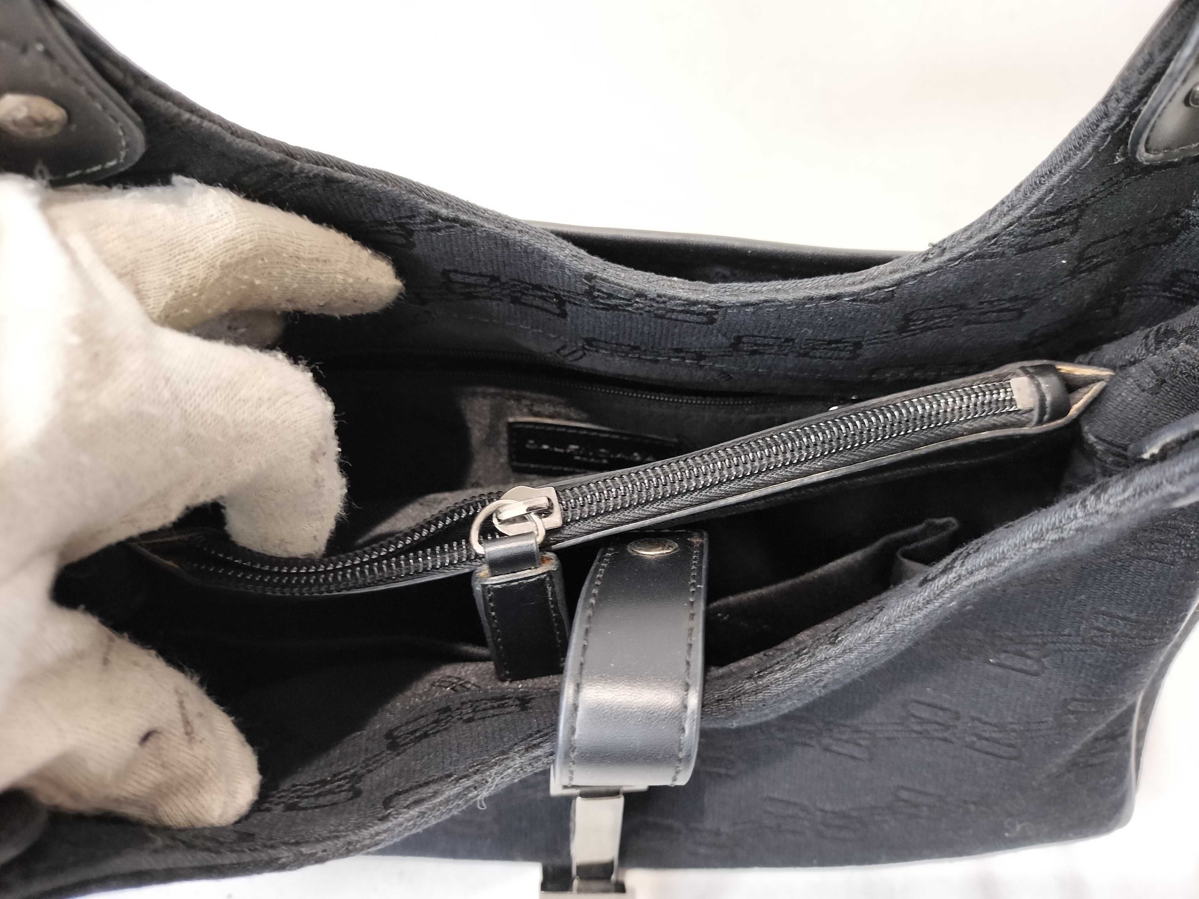 BB logo canvas black handbag — view 9