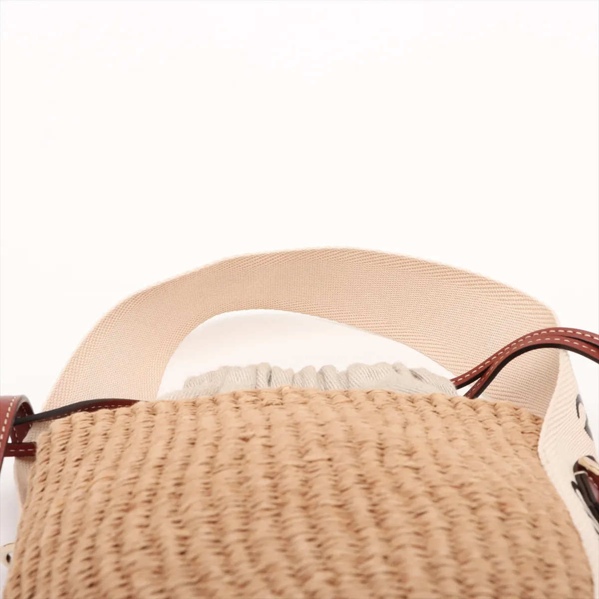 Woody Small Raffia x Leather 2WAY Handbag Beige — view 6
