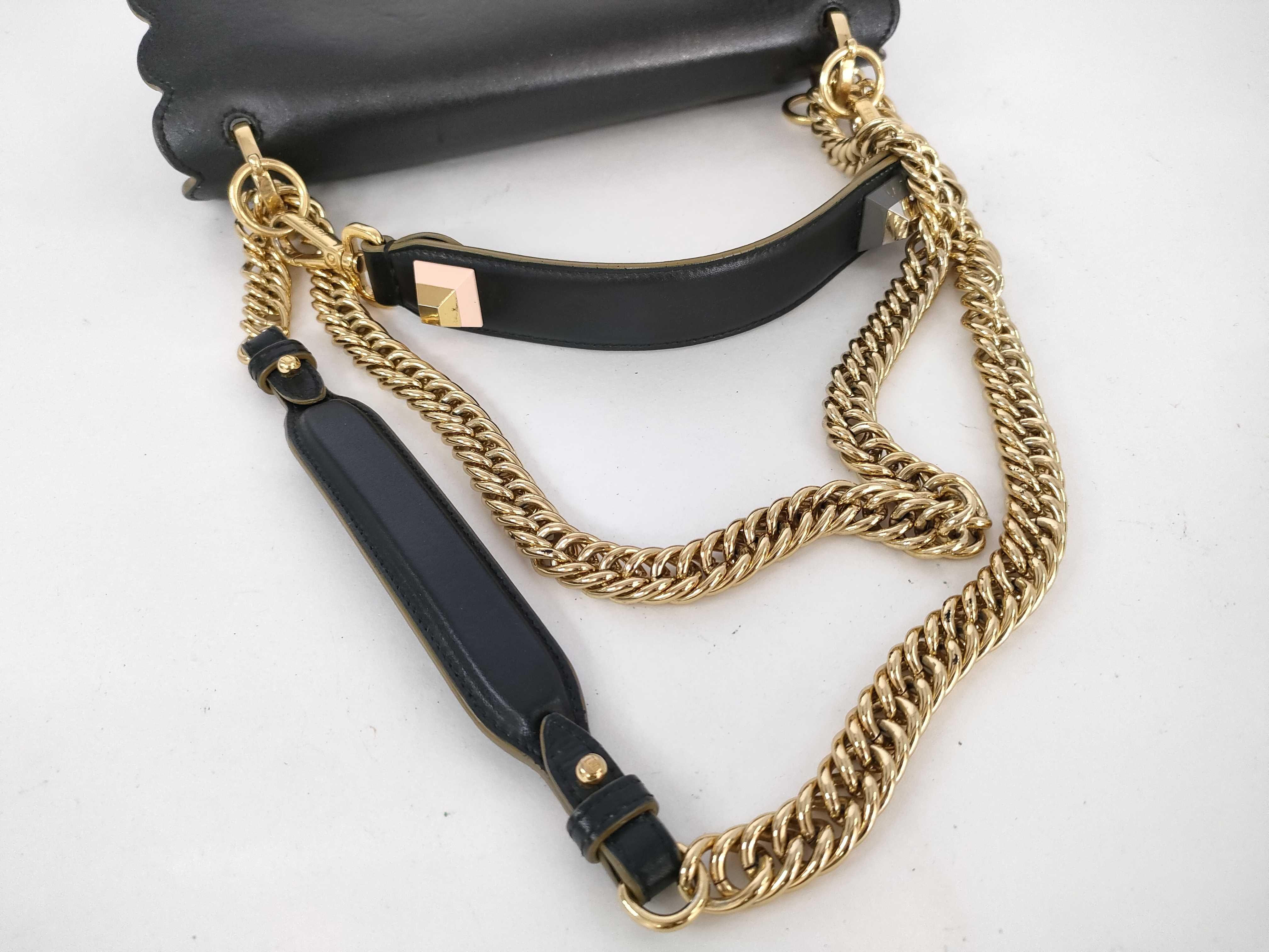 KANI Chain Shoulder Bag, Black Shoulder Bag — view 6