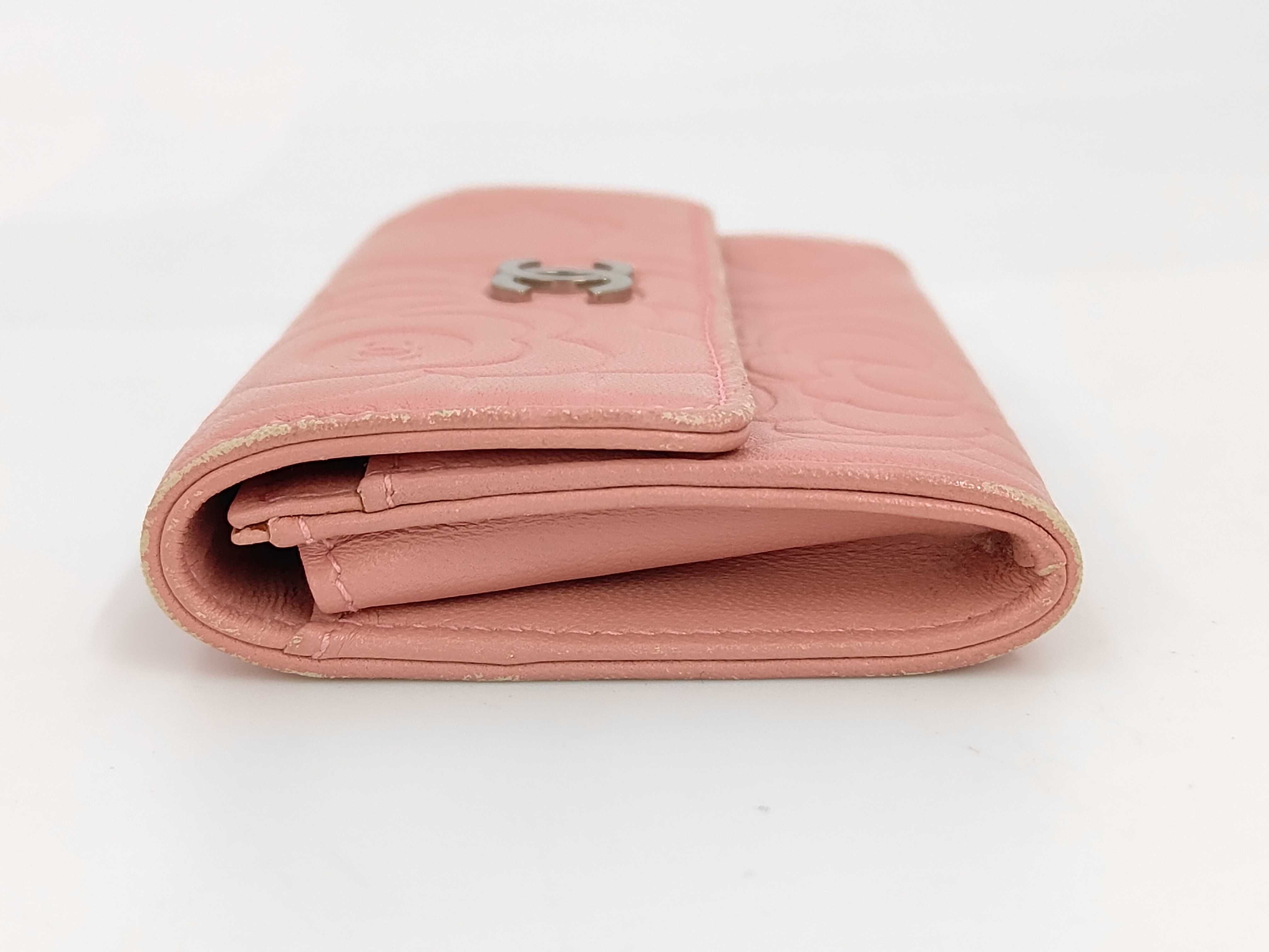 Coco Mark Camellia Embossed Leather Card Case - Card Case, Pass Case, Business Card Holder — view 6
