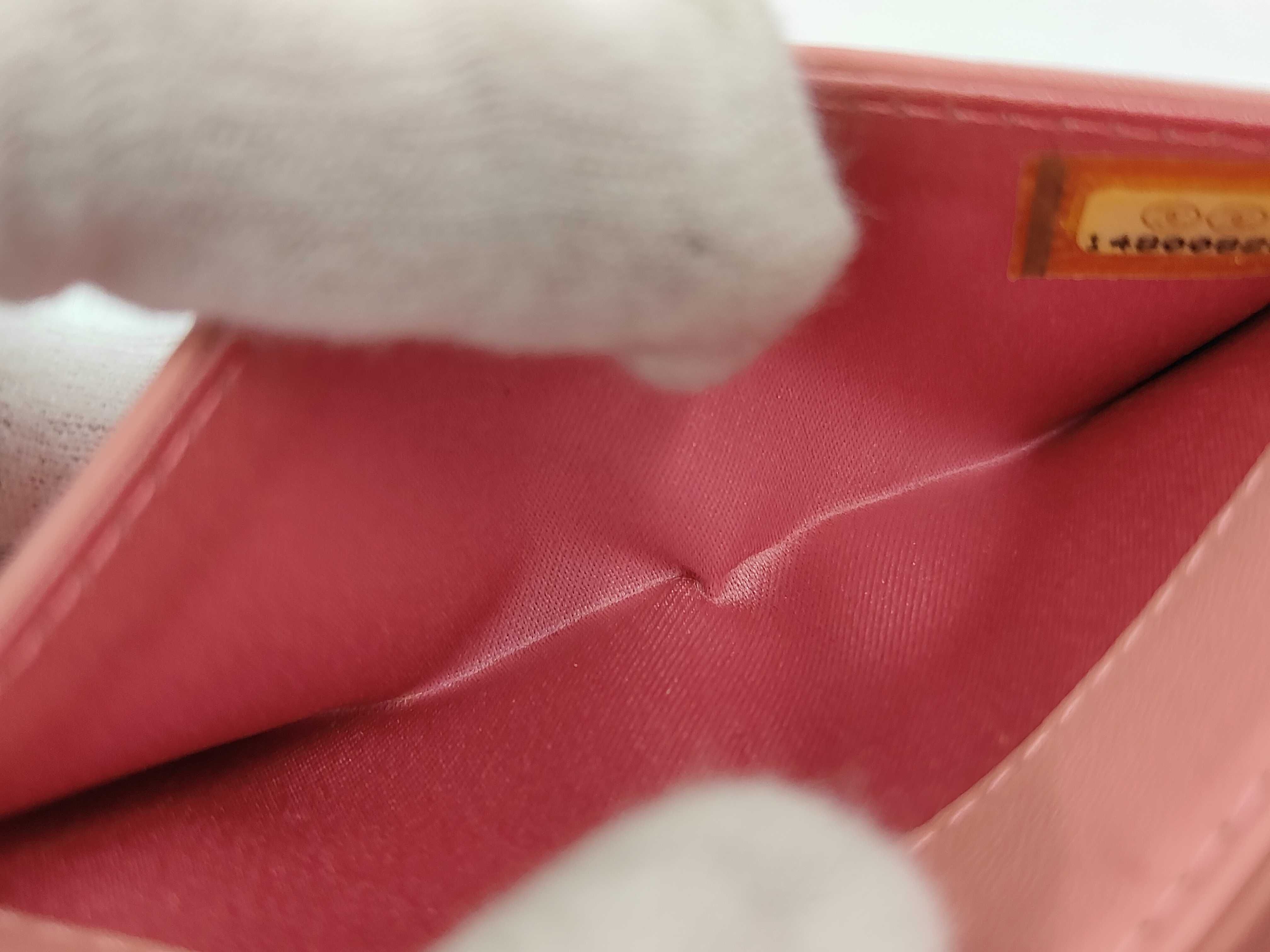 Coco Mark Camellia Embossed Leather Card Case - Card Case, Pass Case, Business Card Holder — view 9