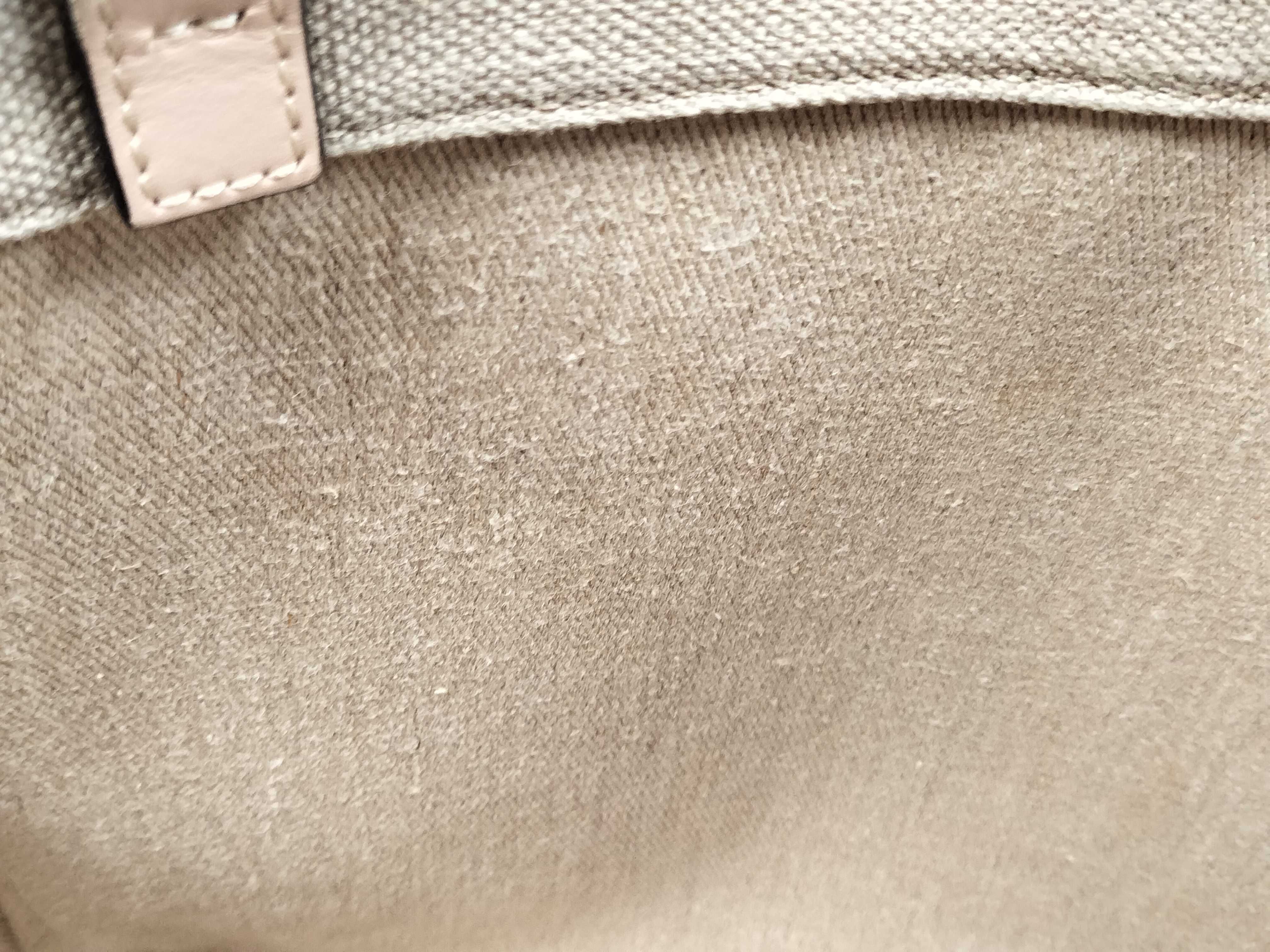 Woody Medium Tote Bag. Accessories: Dust bag. Tote bag. — view 13