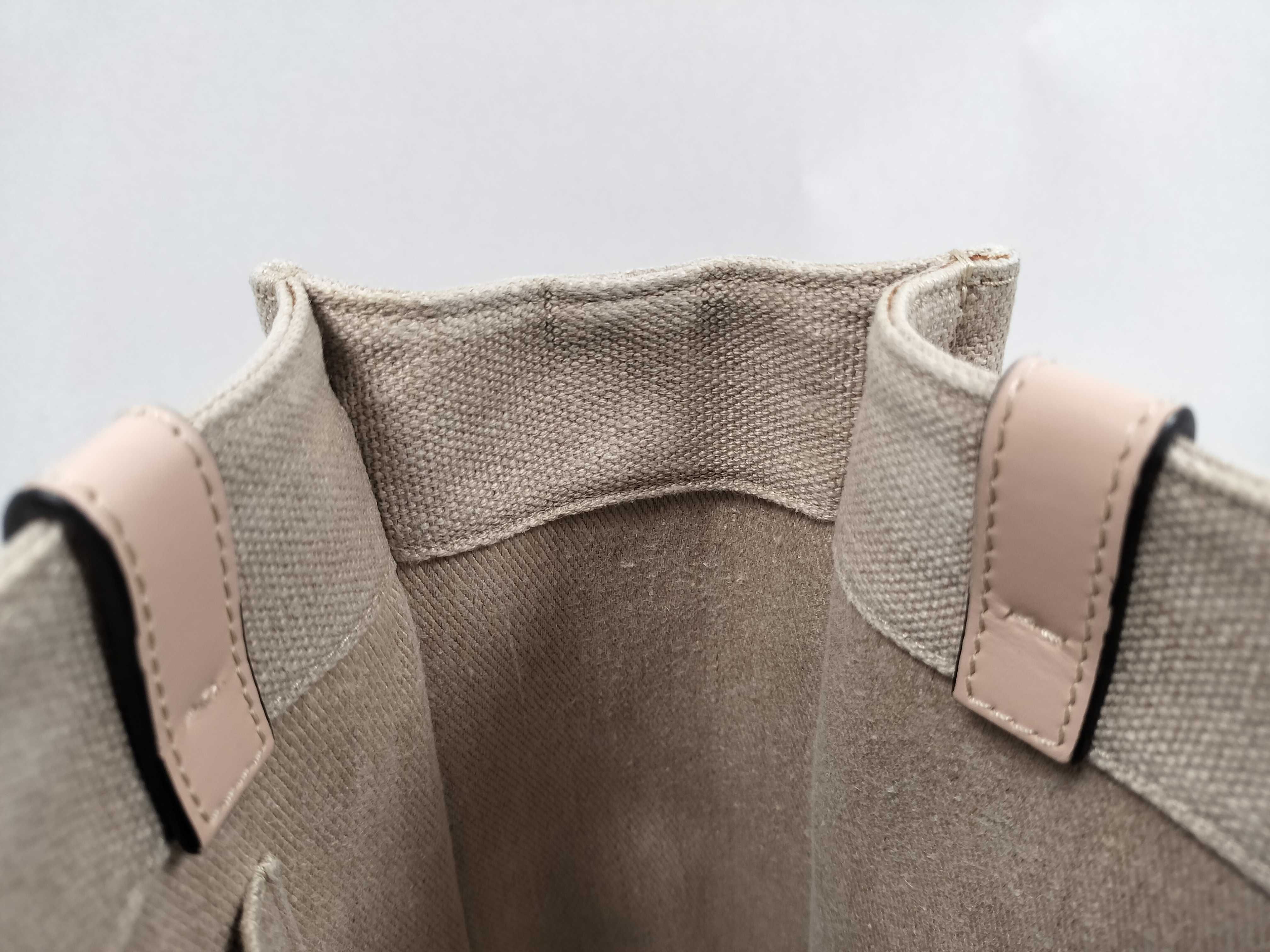 Woody Medium Tote Bag. Accessories: Dust bag. Tote bag. — view 8