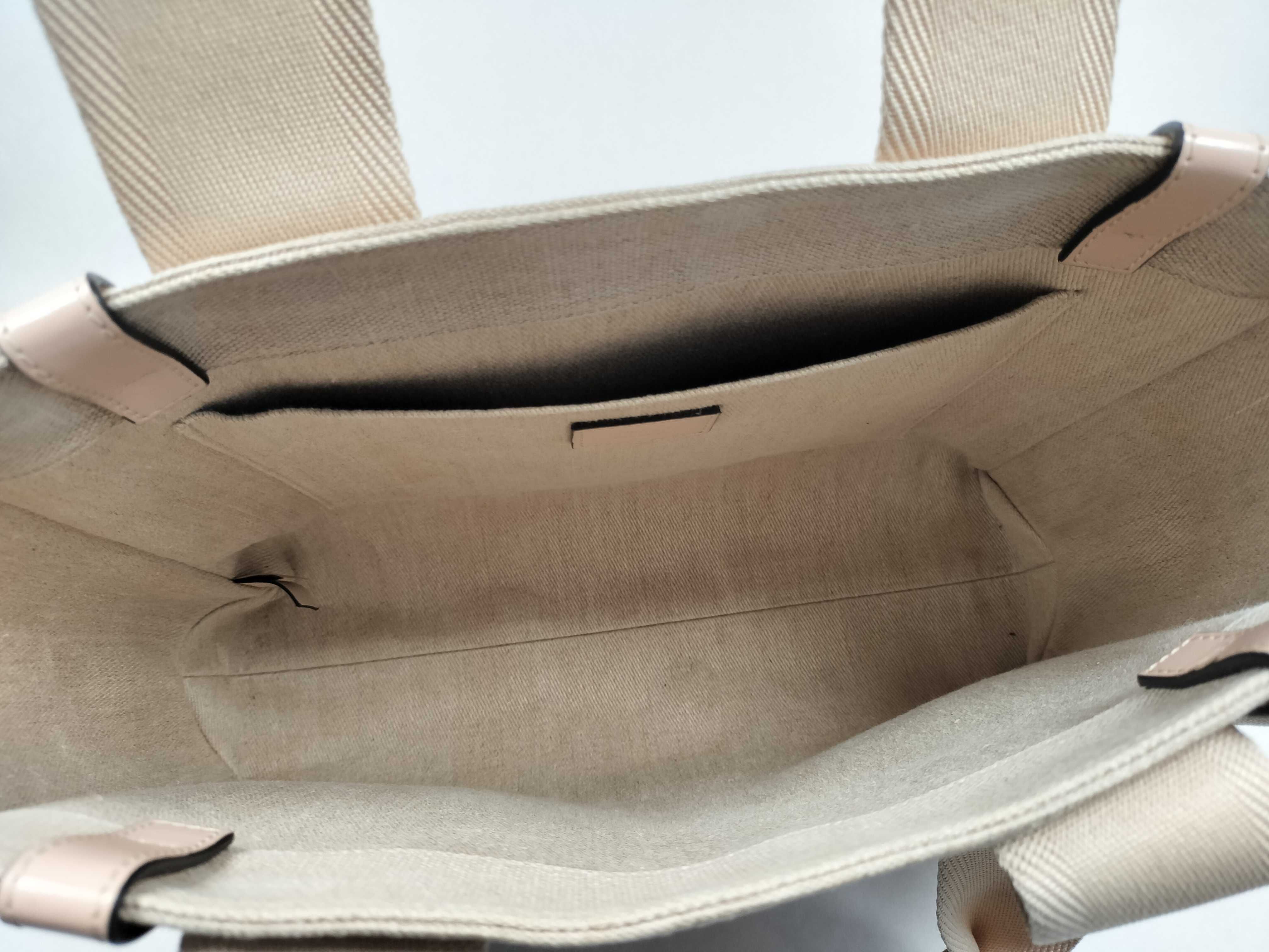 Woody Medium Tote Bag. Accessories: Dust bag. Tote bag. — view 9