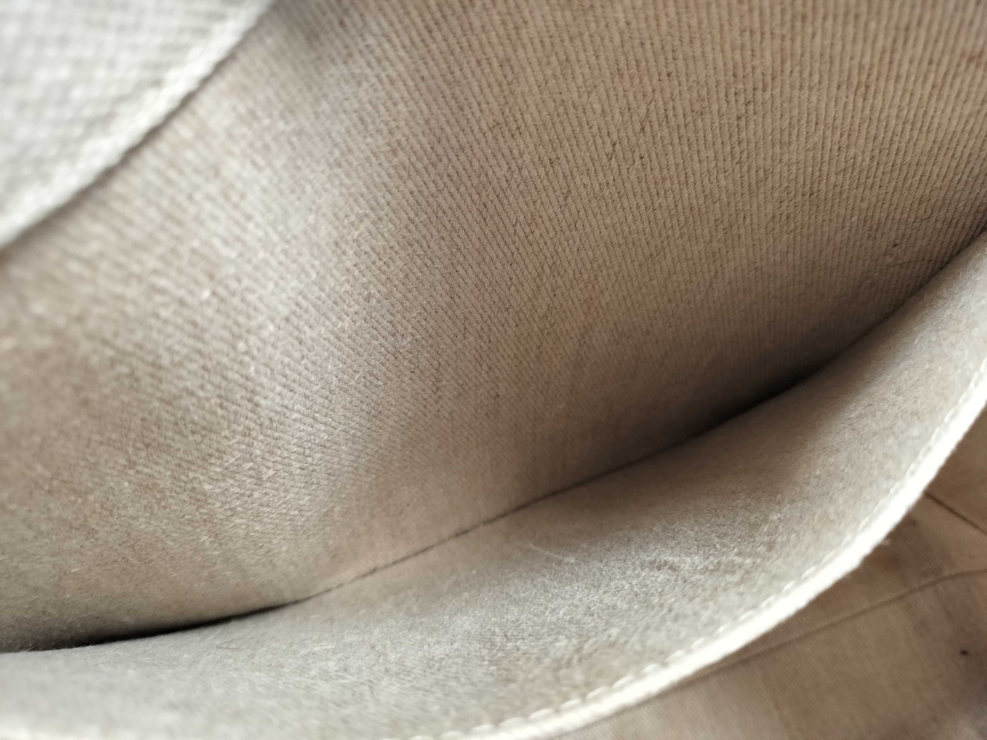Woody Medium Tote Bag. Accessories: Dust bag. Tote bag. — view 10