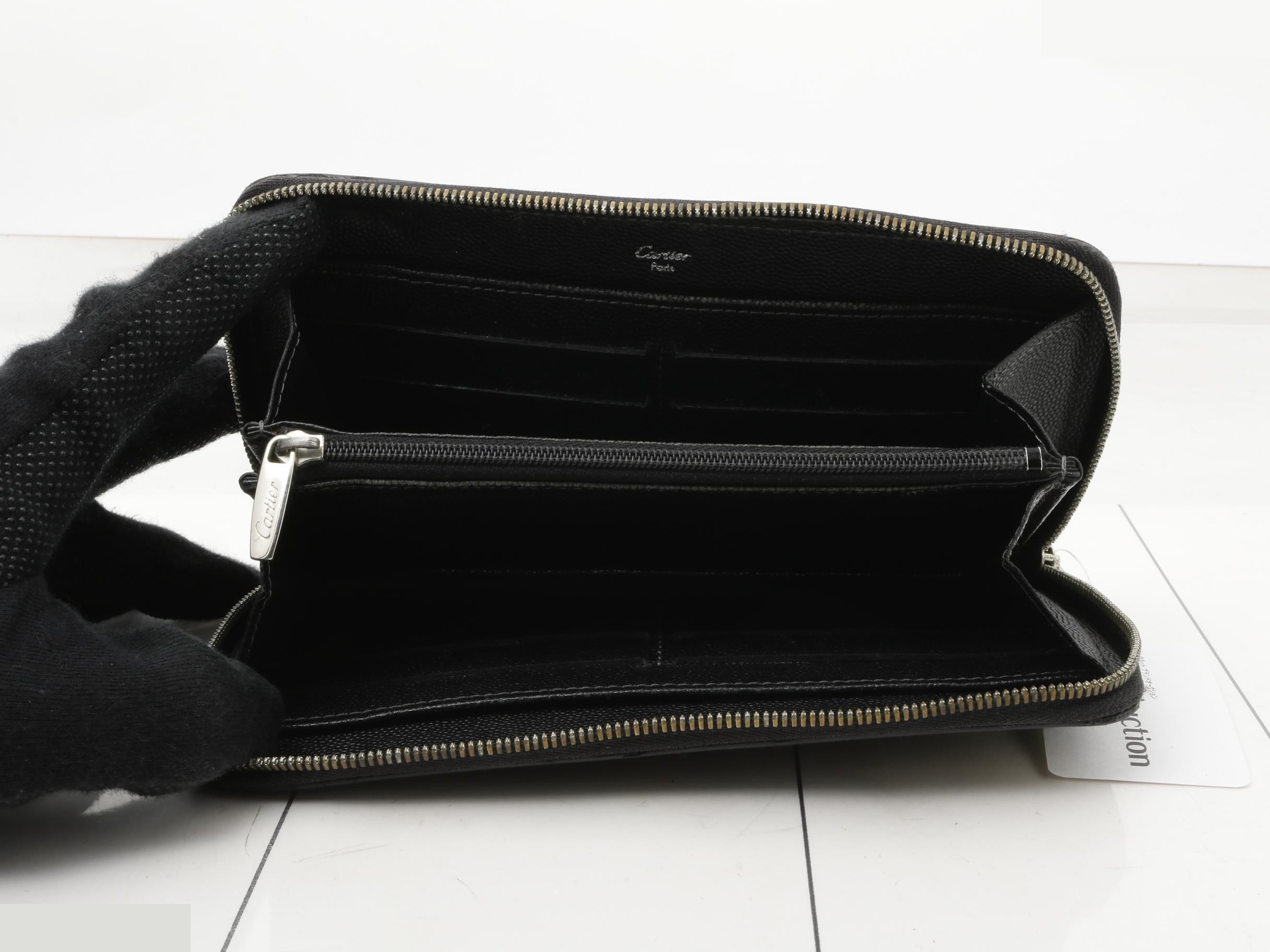 L3000942 Round Zipper Long Wallet, Leather, Black — view 4