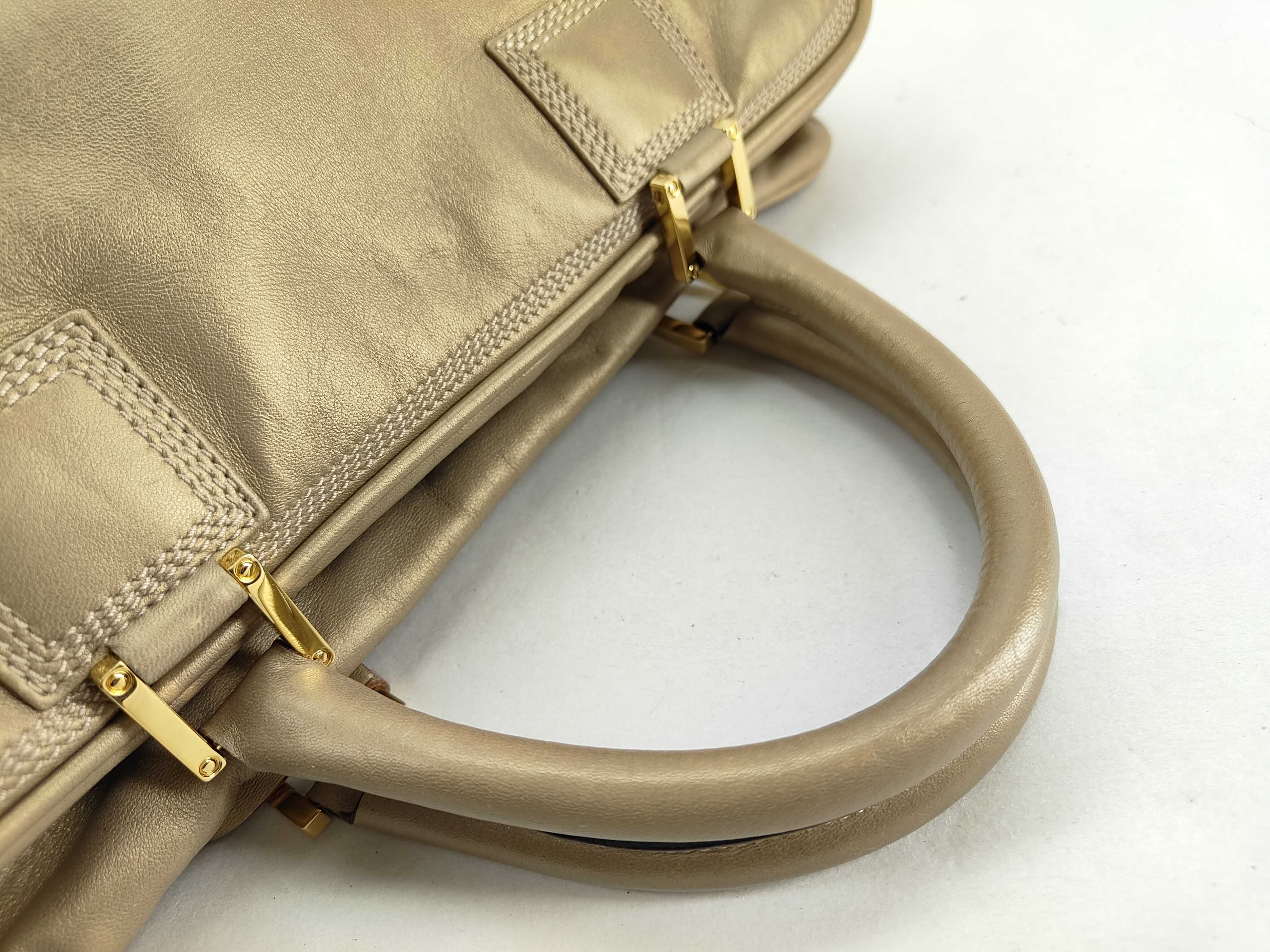 Amazona handbag, Anagram pattern, gold, with padlock and key, Boston bag style. — view 4