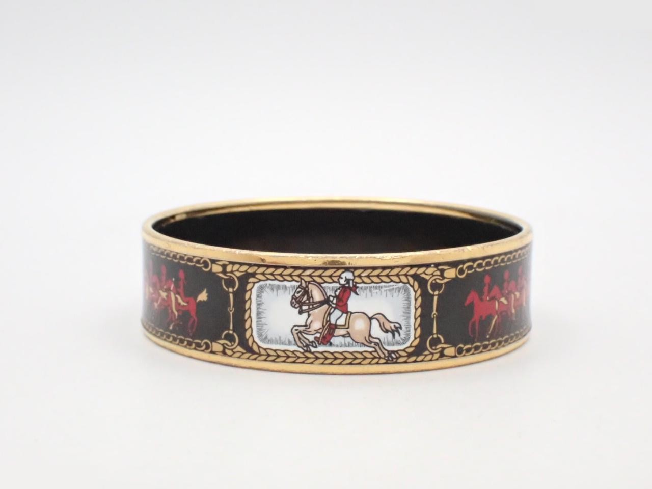 Bangle, Enamel GM, Wrist circumference approximately 21cm — view 2