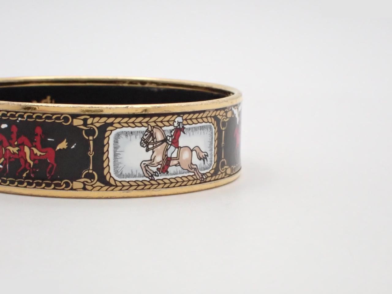 Bangle, Enamel GM, Wrist circumference approximately 21cm — view 3