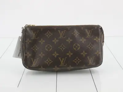 Pochette Accessoires (old model)