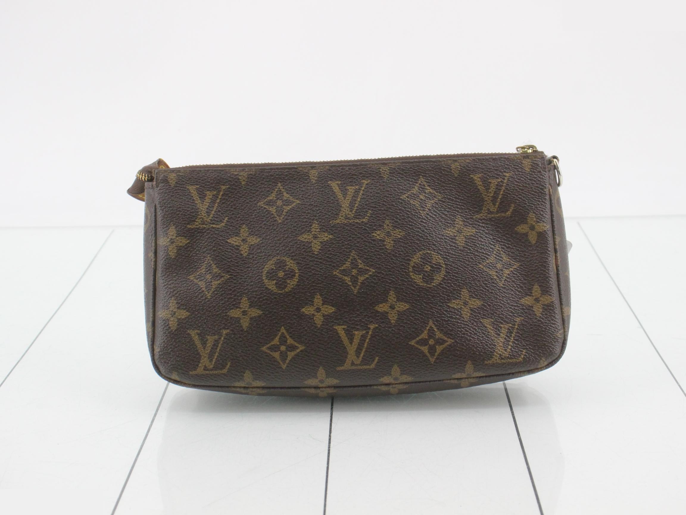 Pochette Accessoires (old model) — view 2