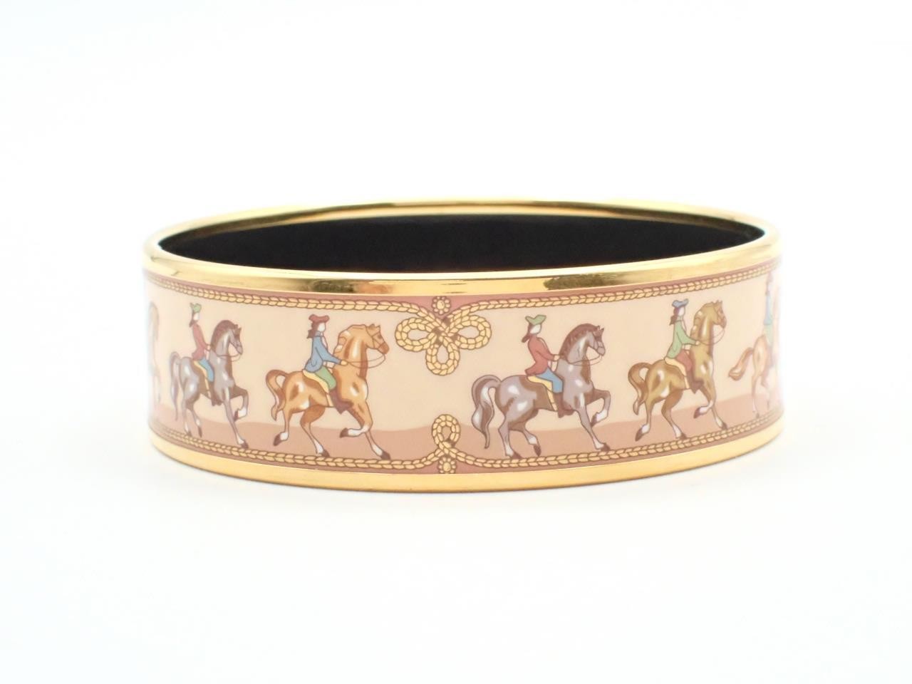 Enamel GM Bangle, Knight Motif, Wrist Circumference Approx. 19cm — view 2