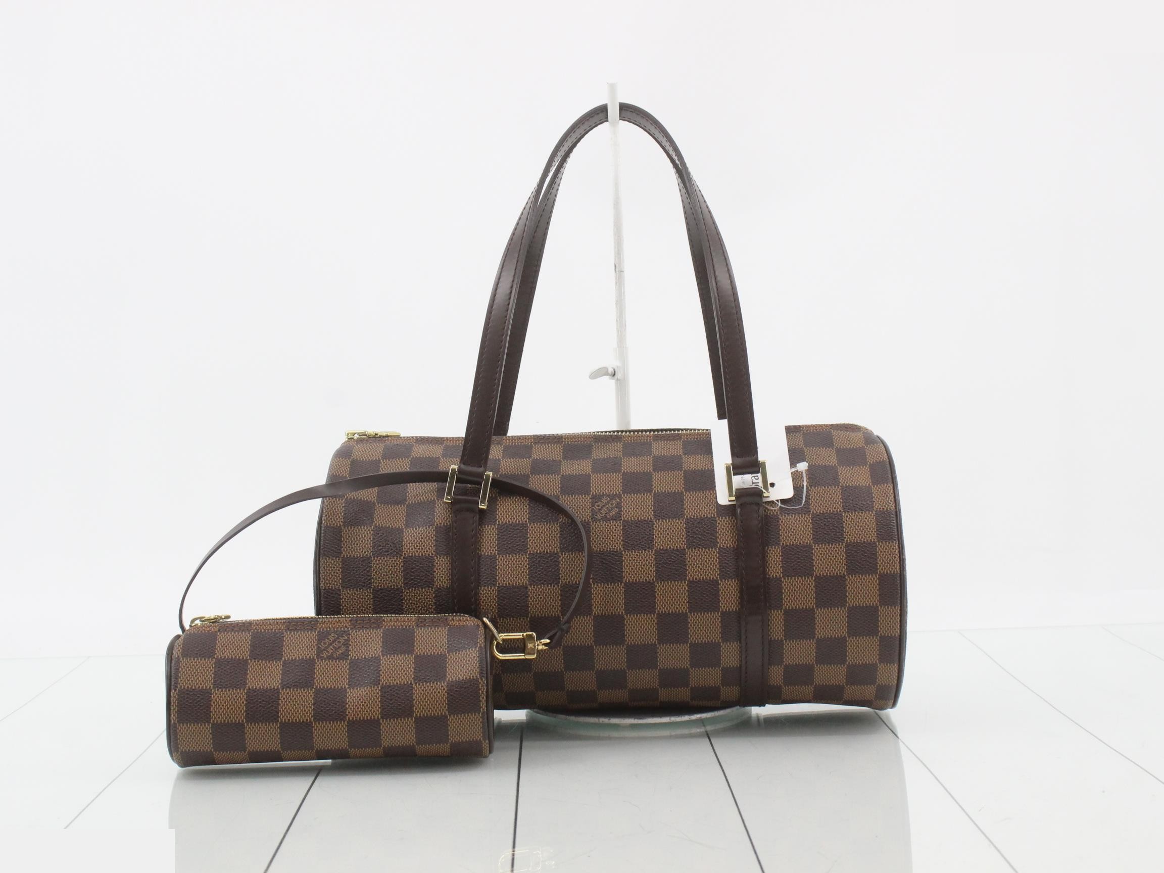 Papillon with pouch