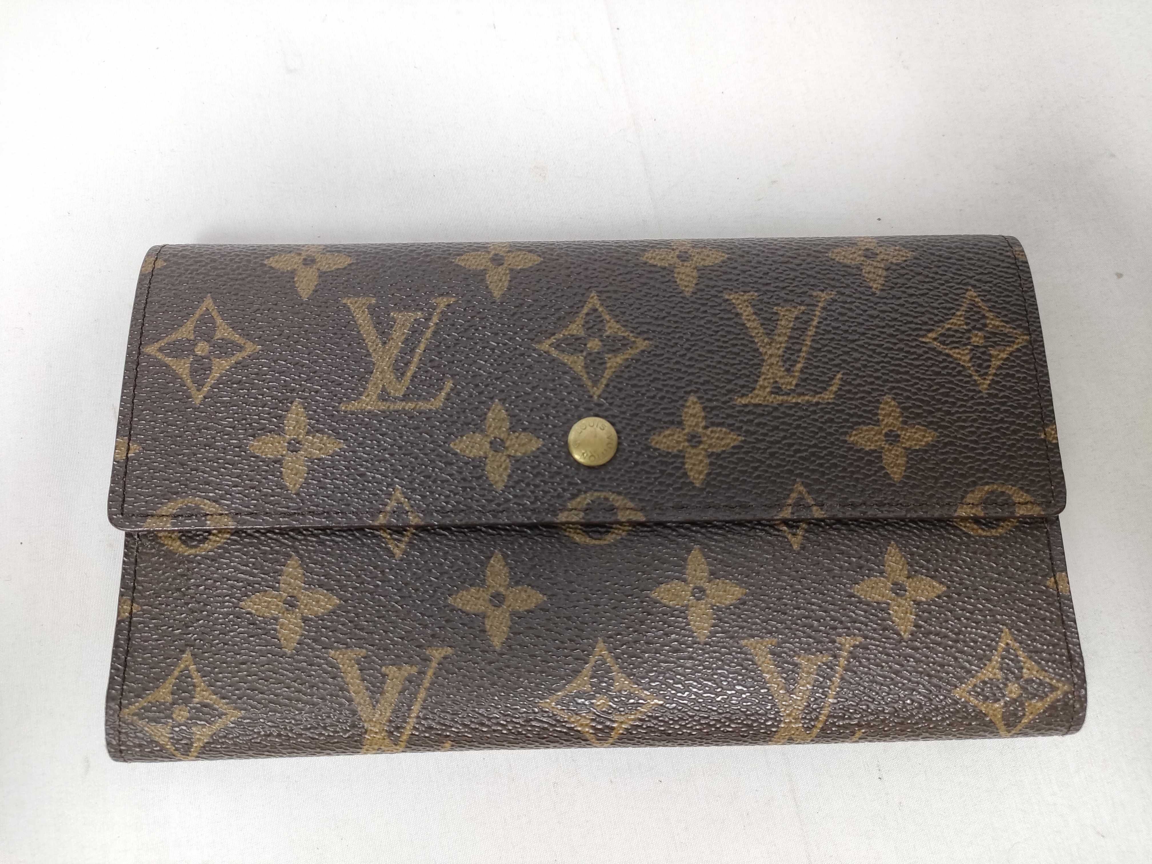Monogram Louis Vuitton Button Wallet