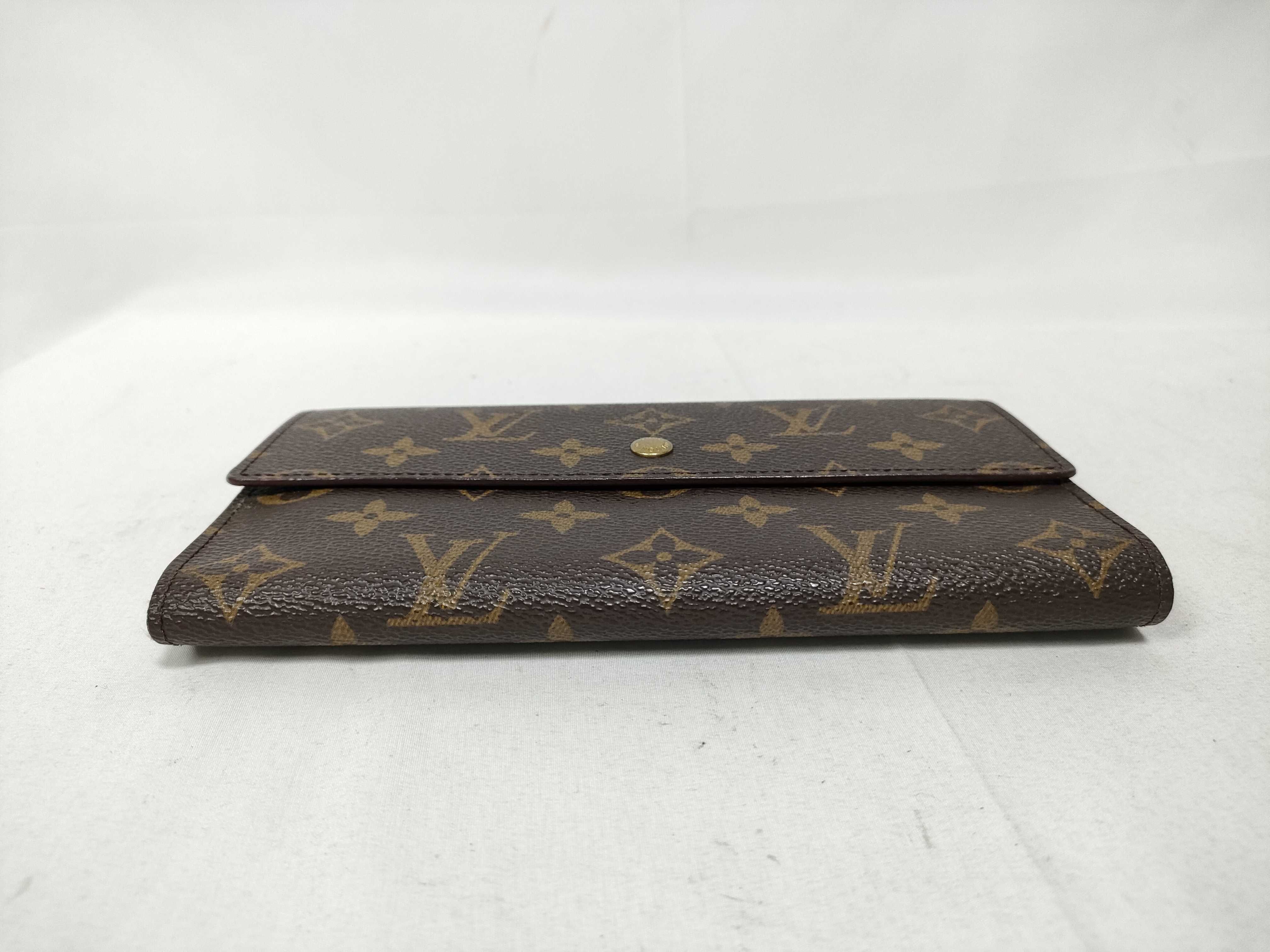 Monogram Louis Vuitton Button Wallet — view 6