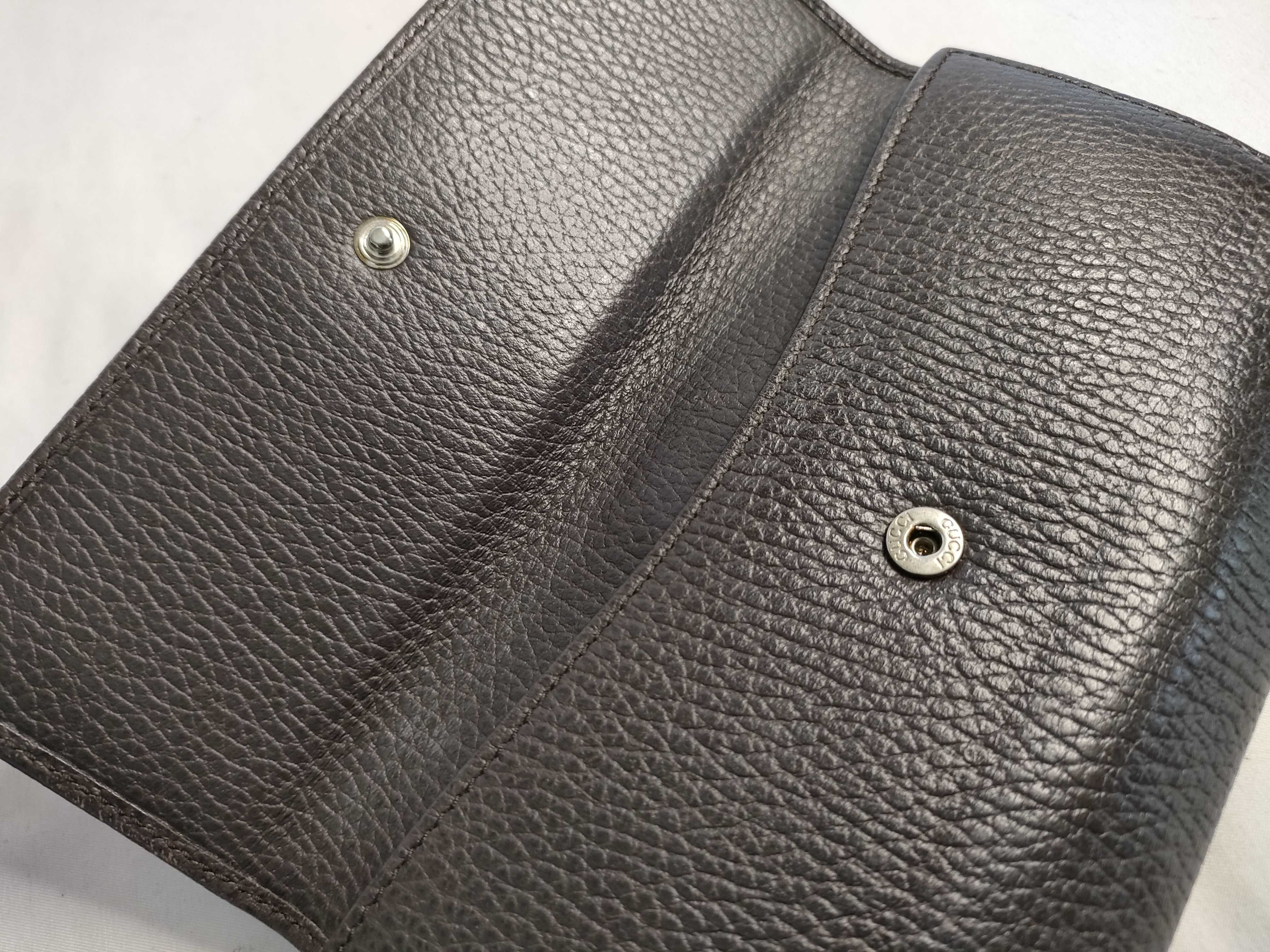 231843 Interlocking G Long Wallet GG Canvas Brown Brand Wallet Studs Wallet — view 14