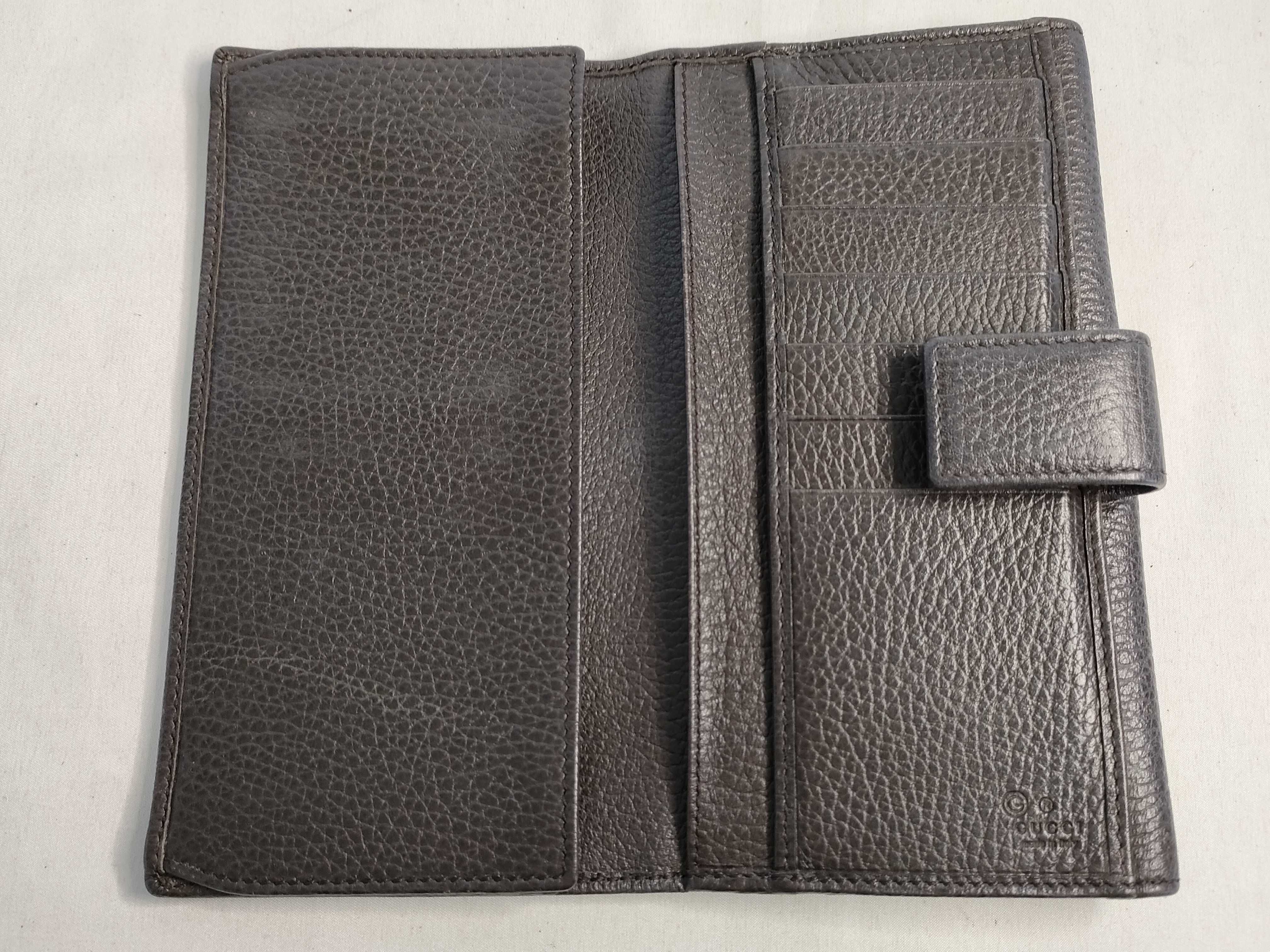 231843 Interlocking G Long Wallet GG Canvas Brown Brand Wallet Studs Wallet — view 7