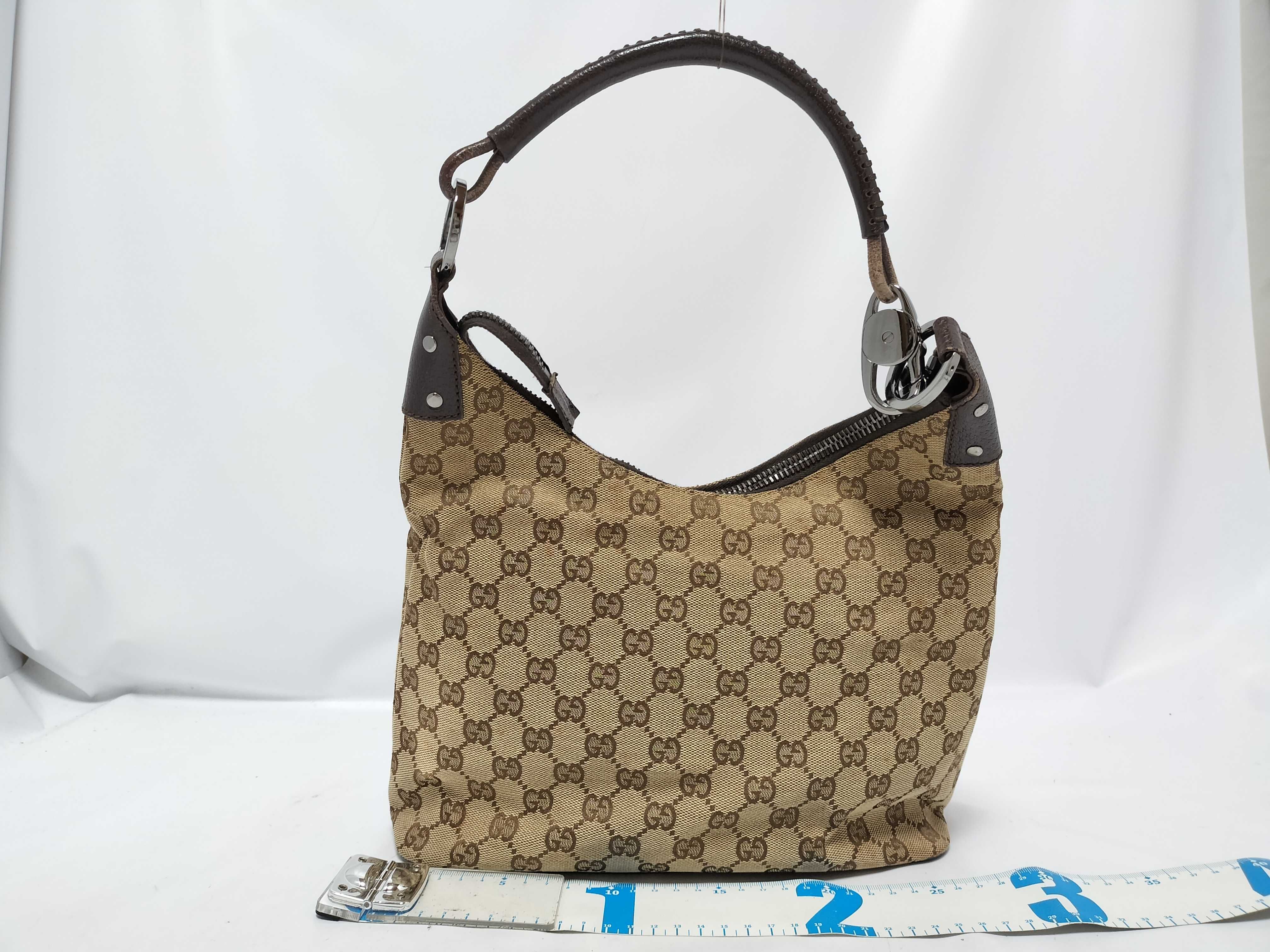 GG Canvas Shoulder Handbag — view 2