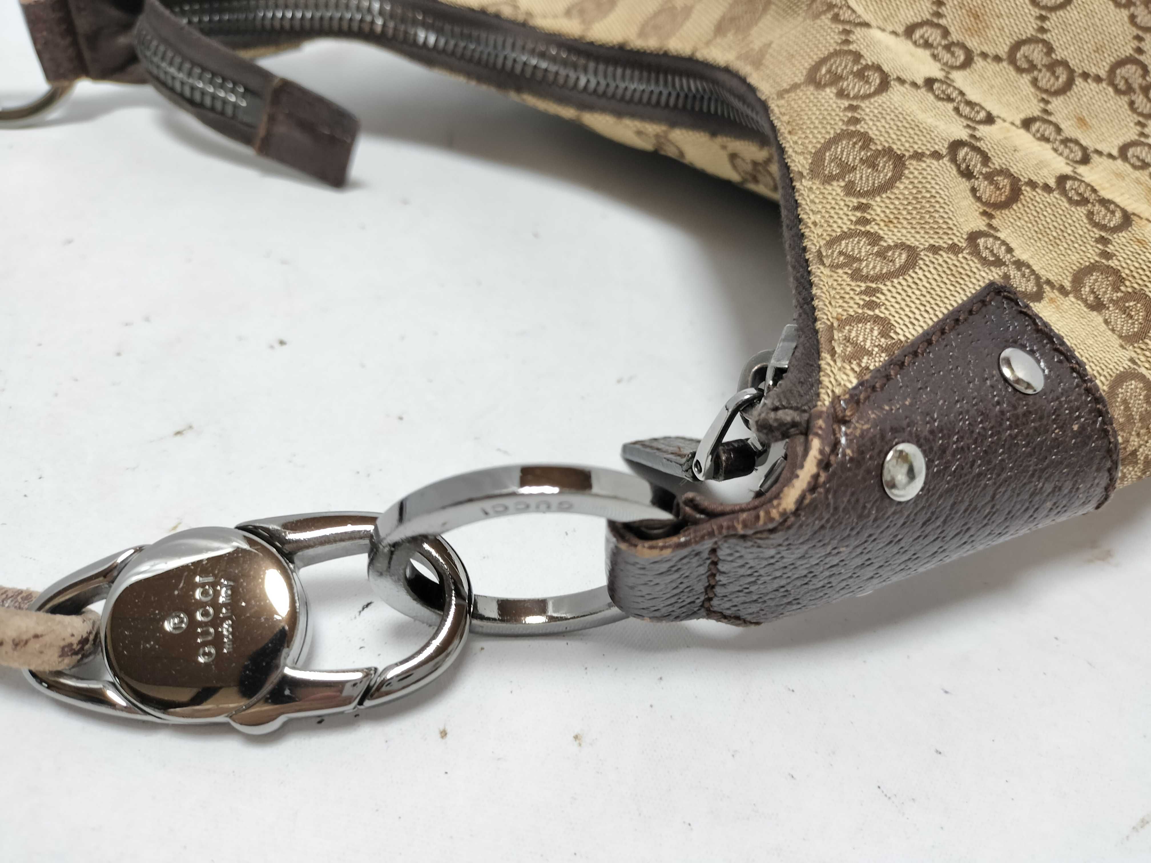 GG Canvas Shoulder Handbag — view 6
