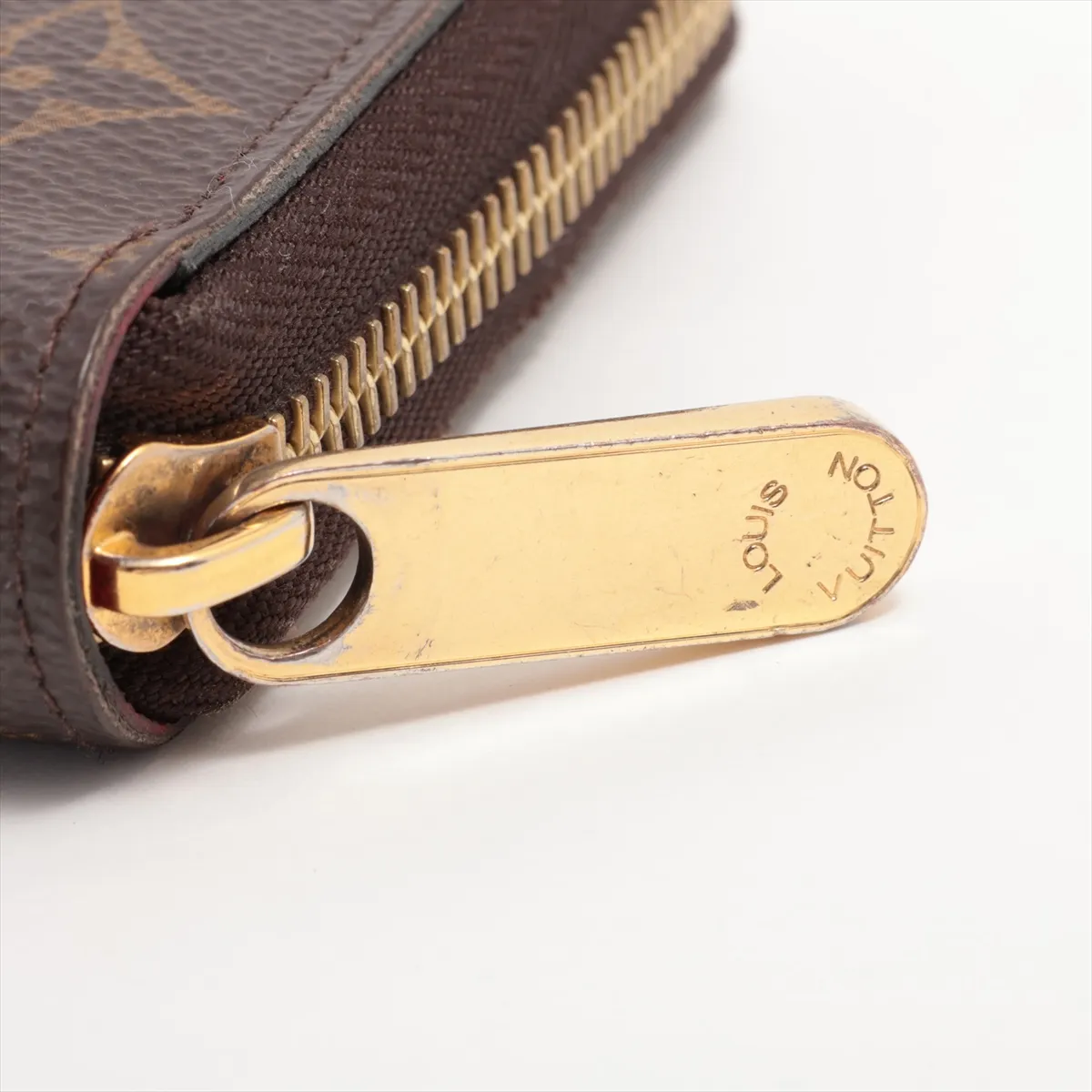 Monogram Zippy Wallet M41896 Serial Unknown Coquelicot Round Zip Wallet — view 13
