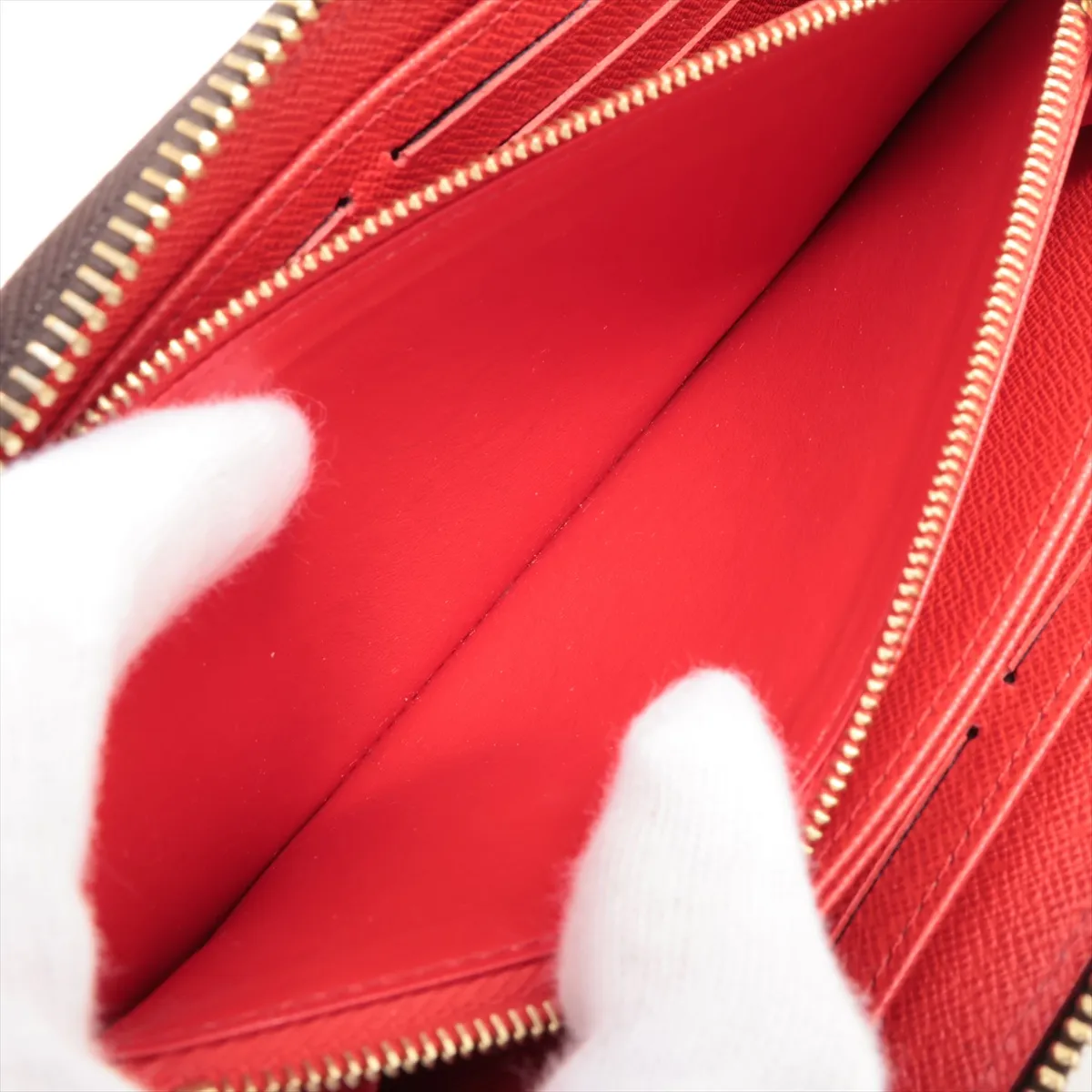 Monogram Zippy Wallet M41896 Serial Unknown Coquelicot Round Zip Wallet — view 10