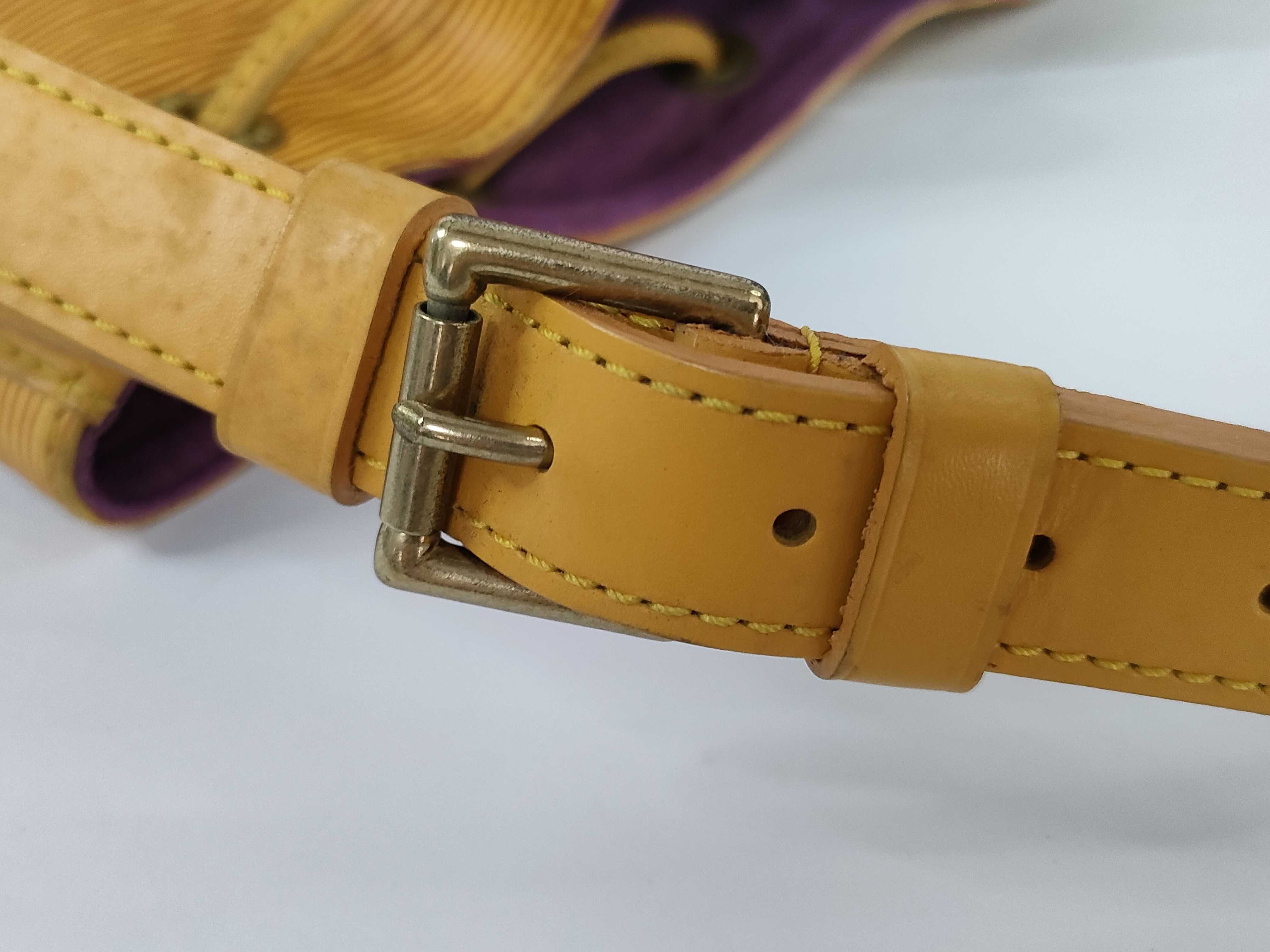 Epi LV Epi Yellow Petit Noé M44109 Shoulder Bag — view 12