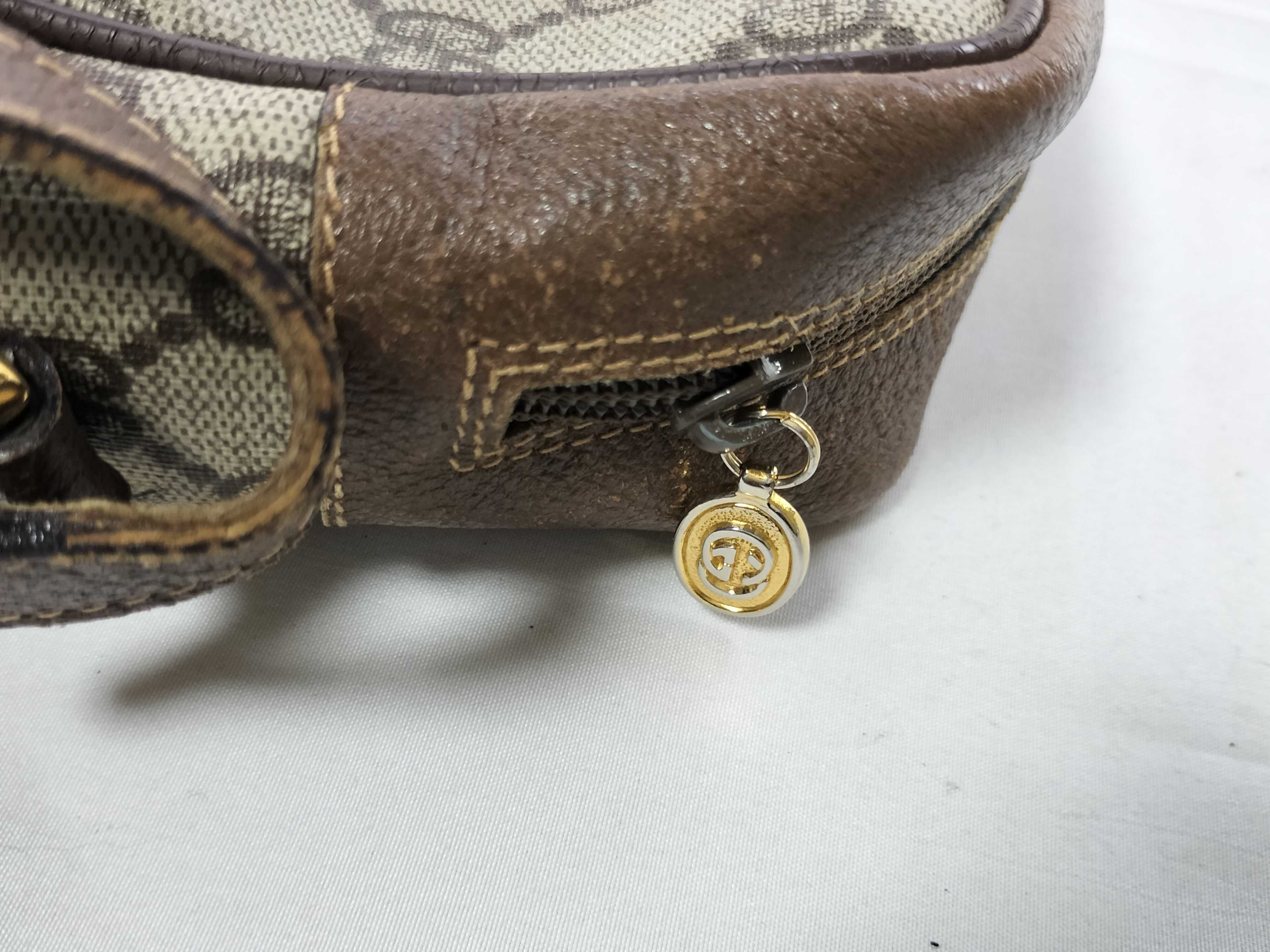 GG Supreme Old Gucci Sherry 001.113.6472 Shoulder Bag — view 13