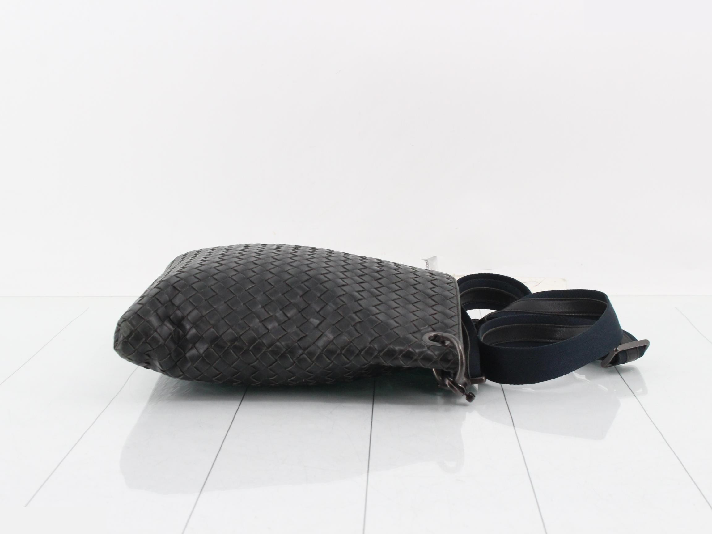 Shoulder bag — view 3