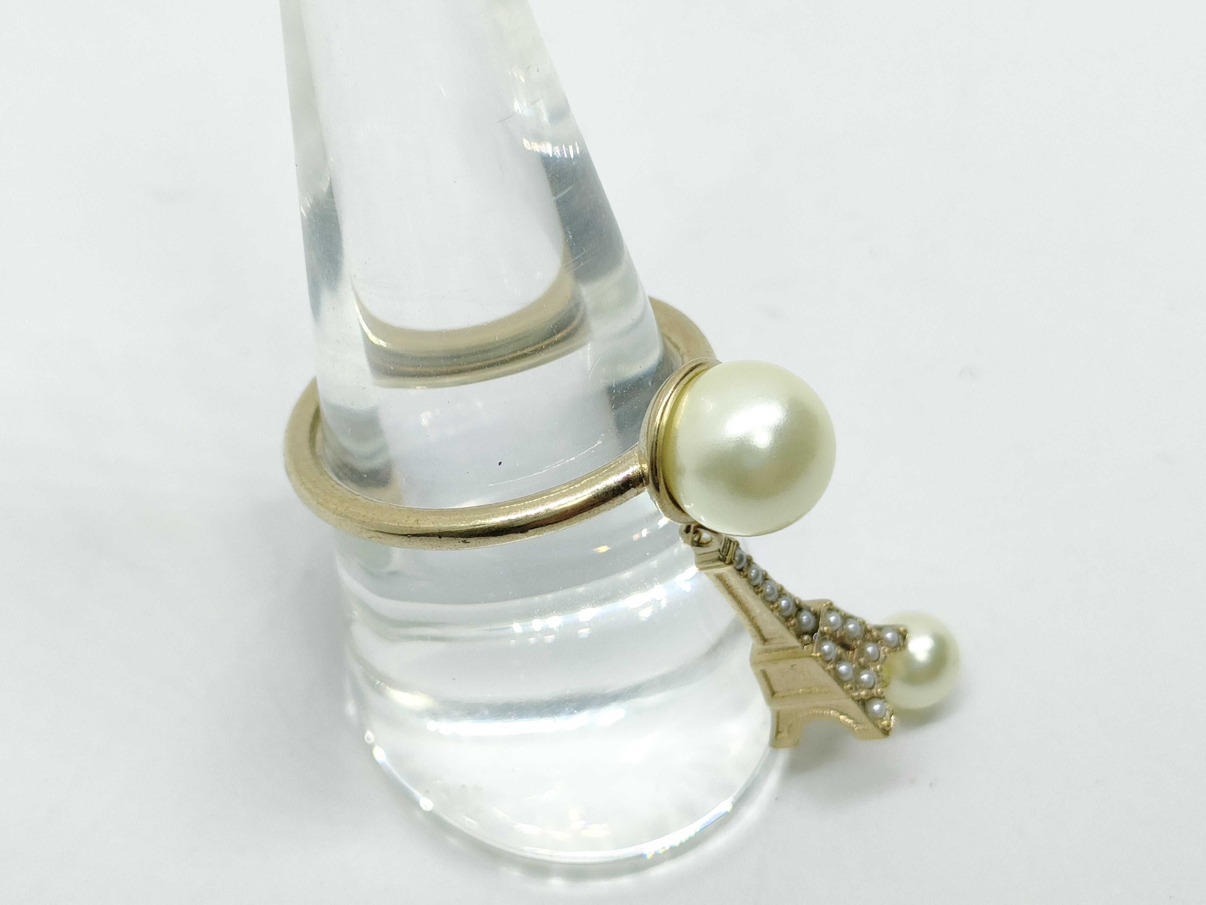 Resin Pearl Eiffel Tower Ring 3.2g — view 3