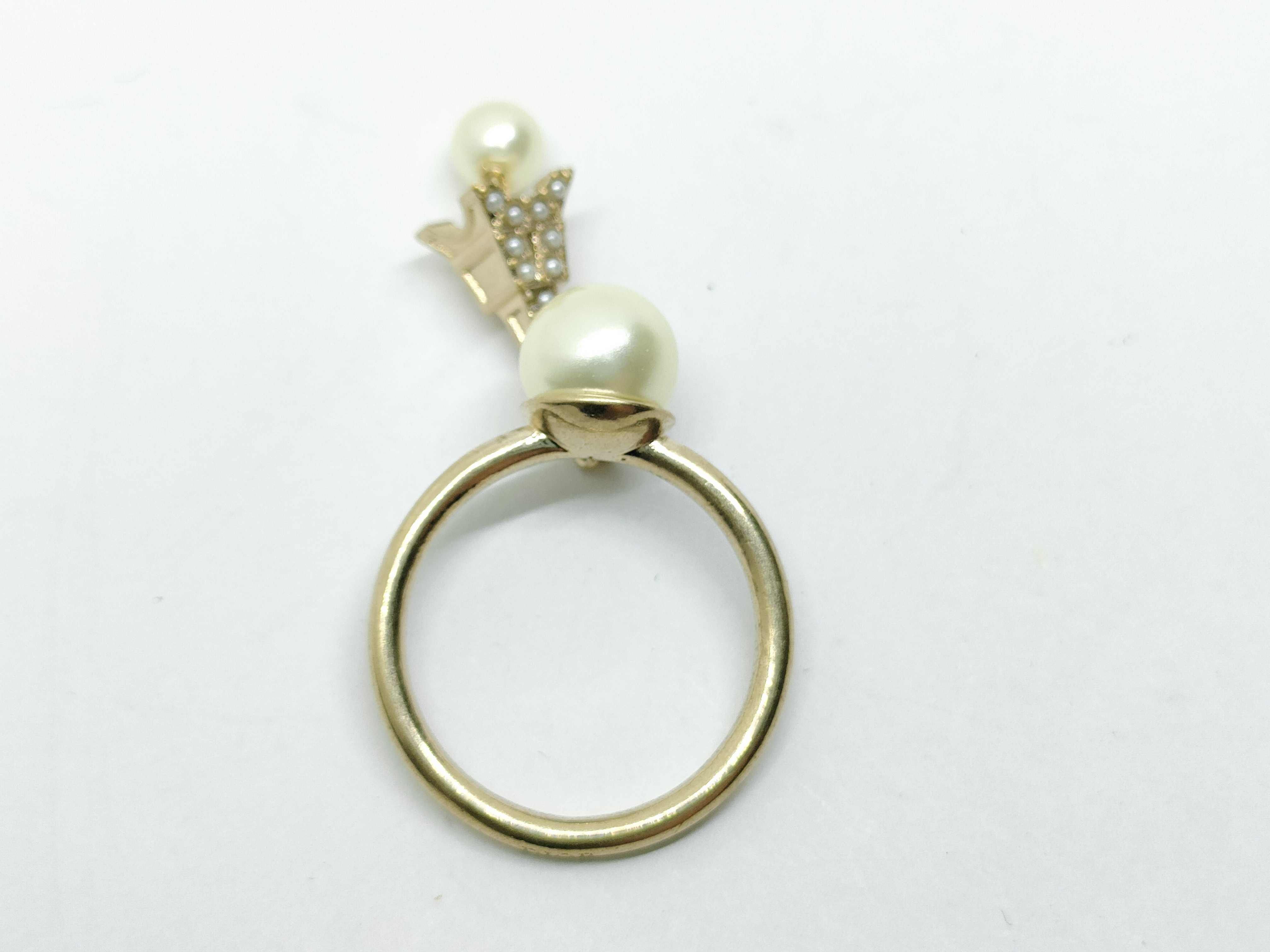 Resin Pearl Eiffel Tower Ring 3.2g — view 4