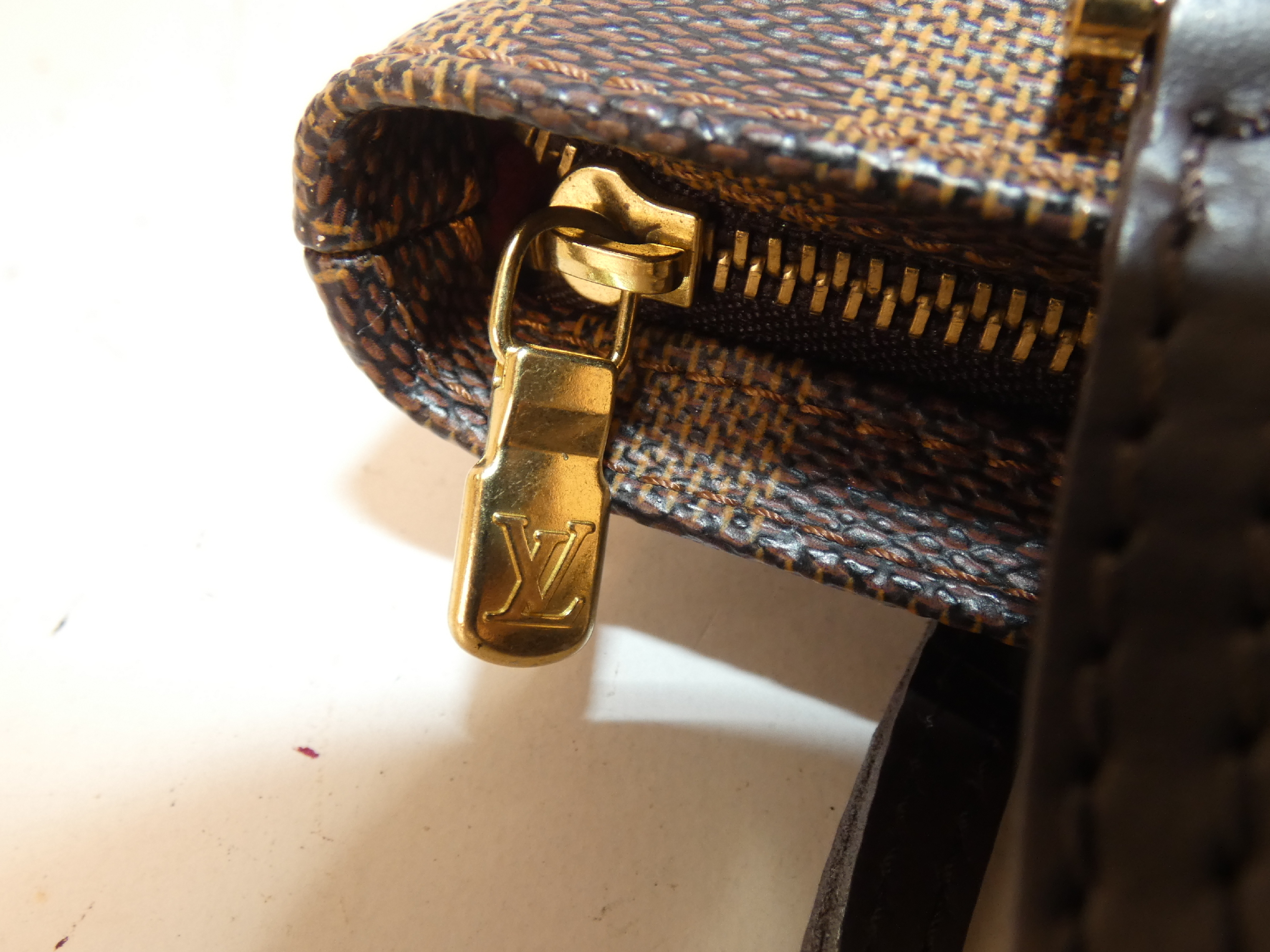 Damier Pouch Mini Hand Pouch for Manosque GM — view 5