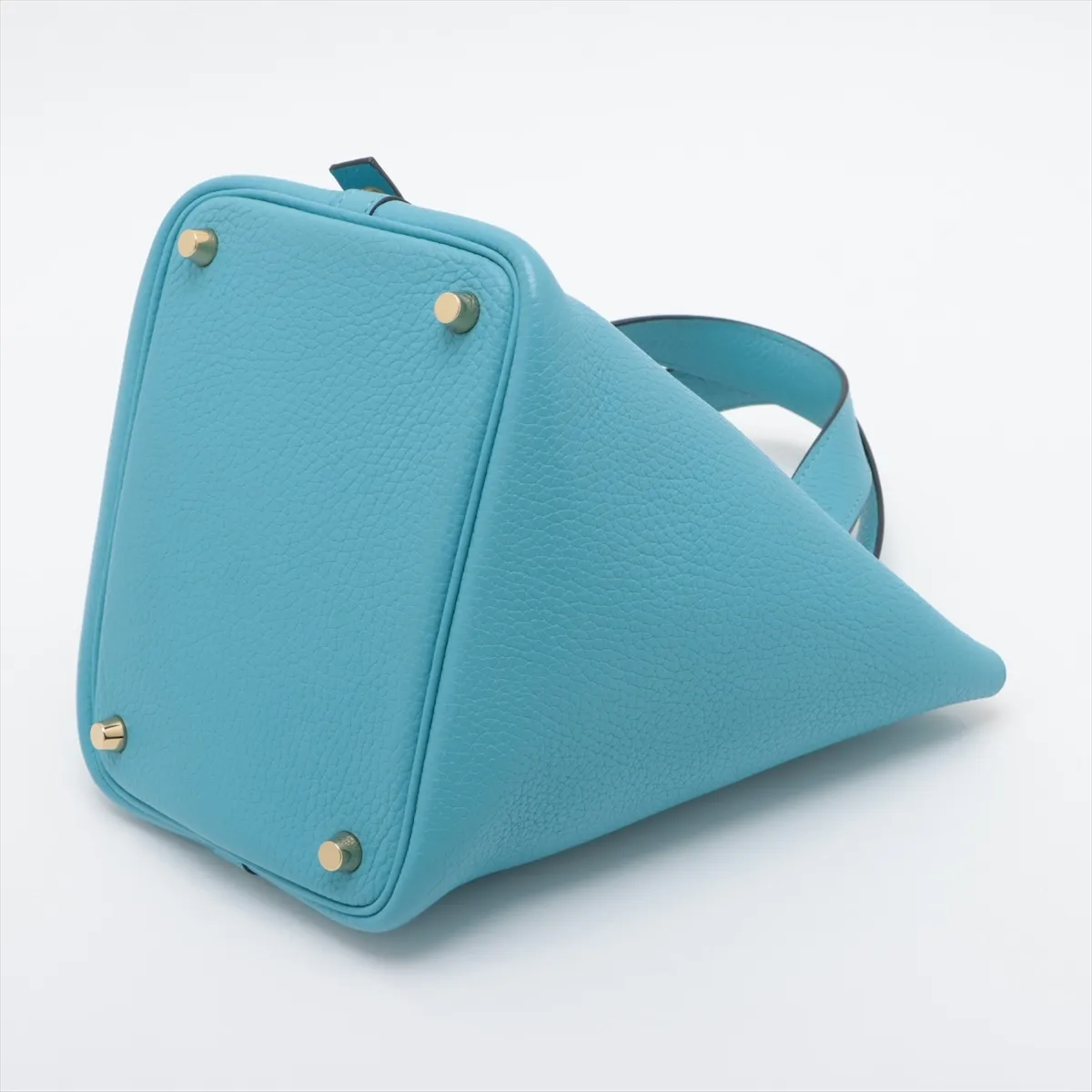 Picotin Lock 18 PM, Taurillon Clemence leather, Blue Nord, Gold hardware, D: 2019 — view 3