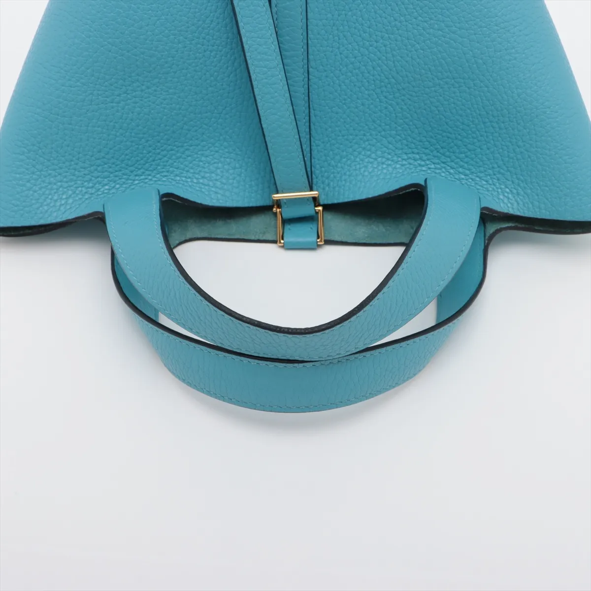 Picotin Lock 18 PM, Taurillon Clemence leather, Blue Nord, Gold hardware, D: 2019 — view 5