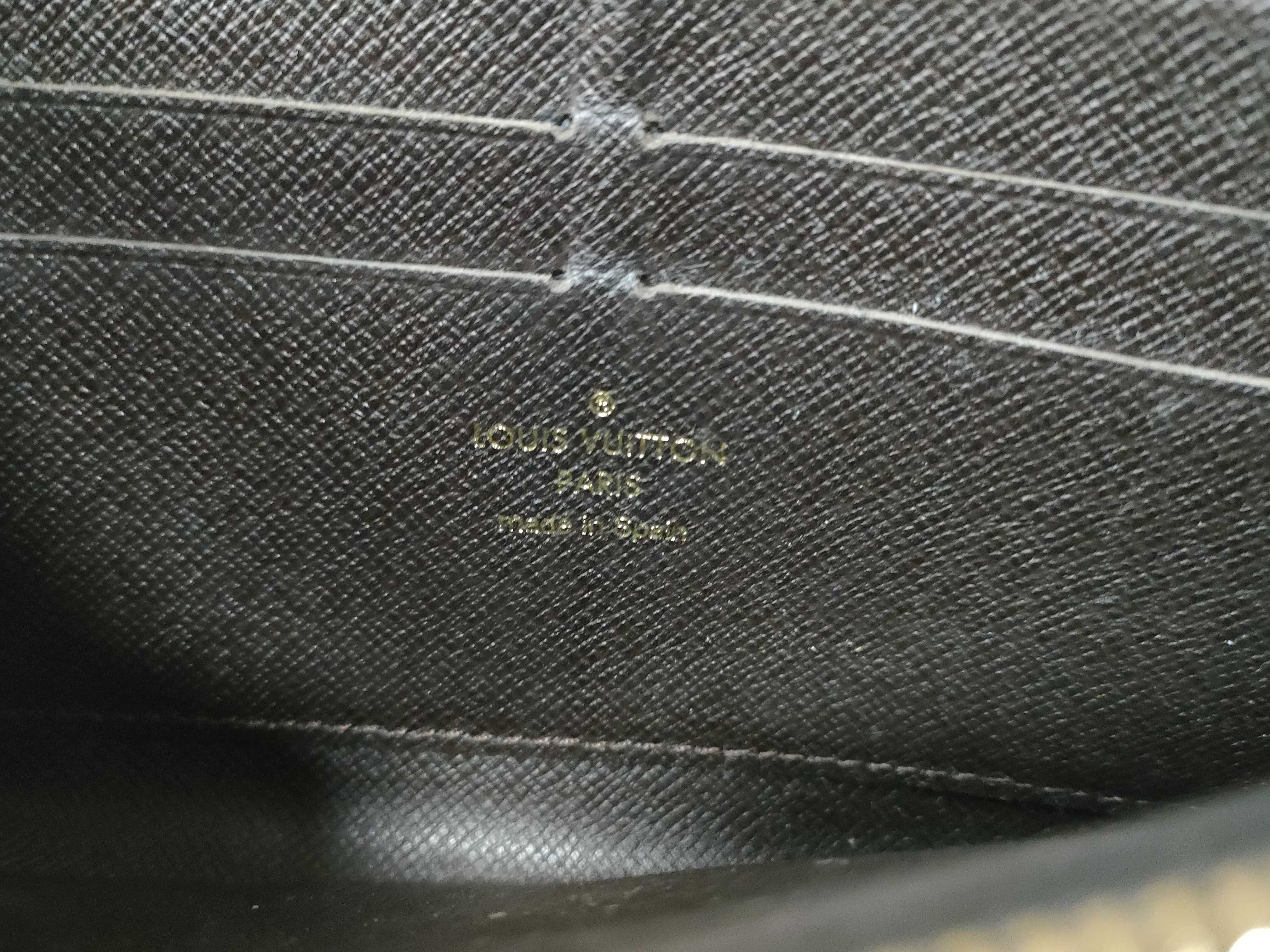 wallet — view 11