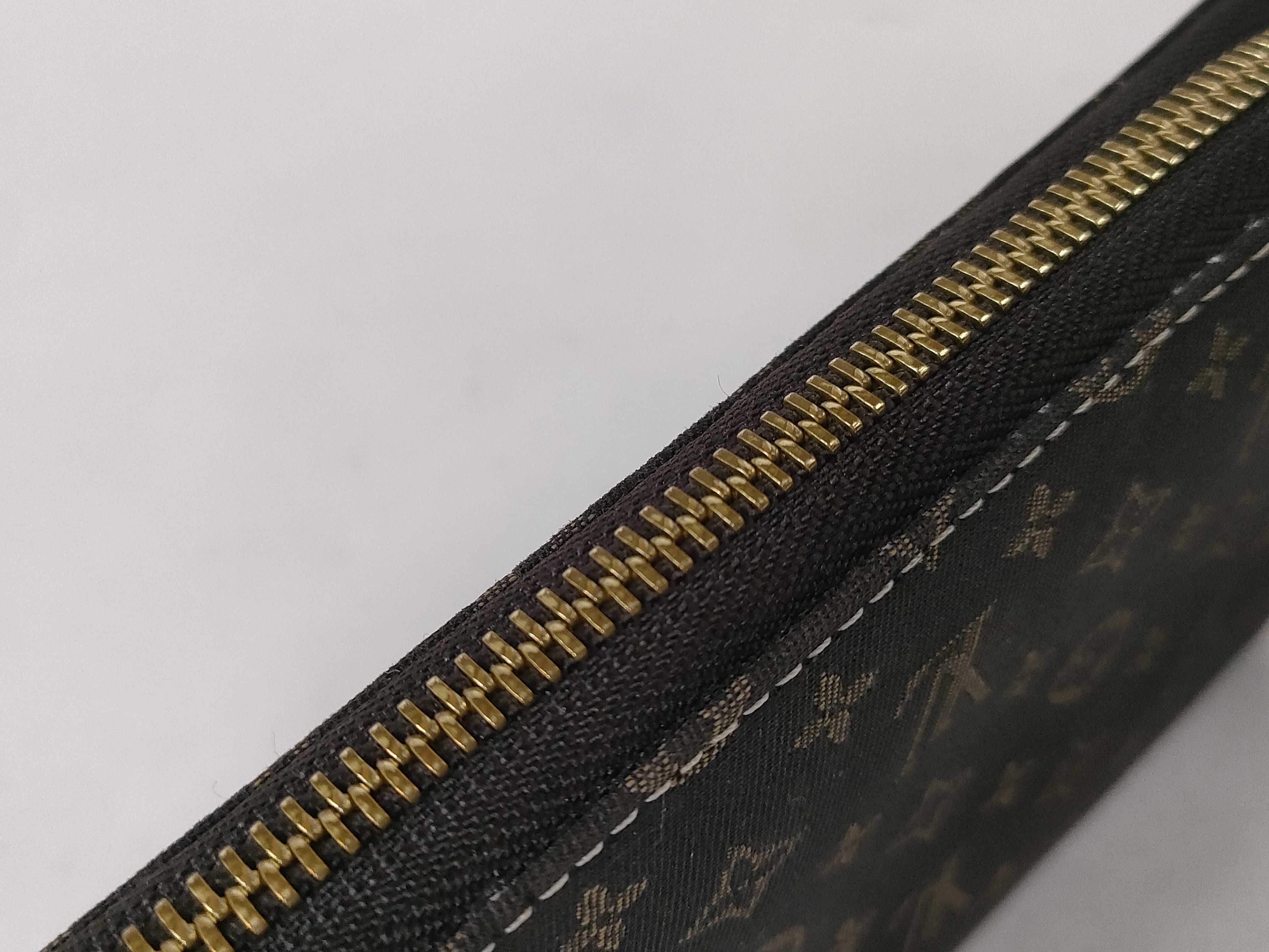 wallet — view 7
