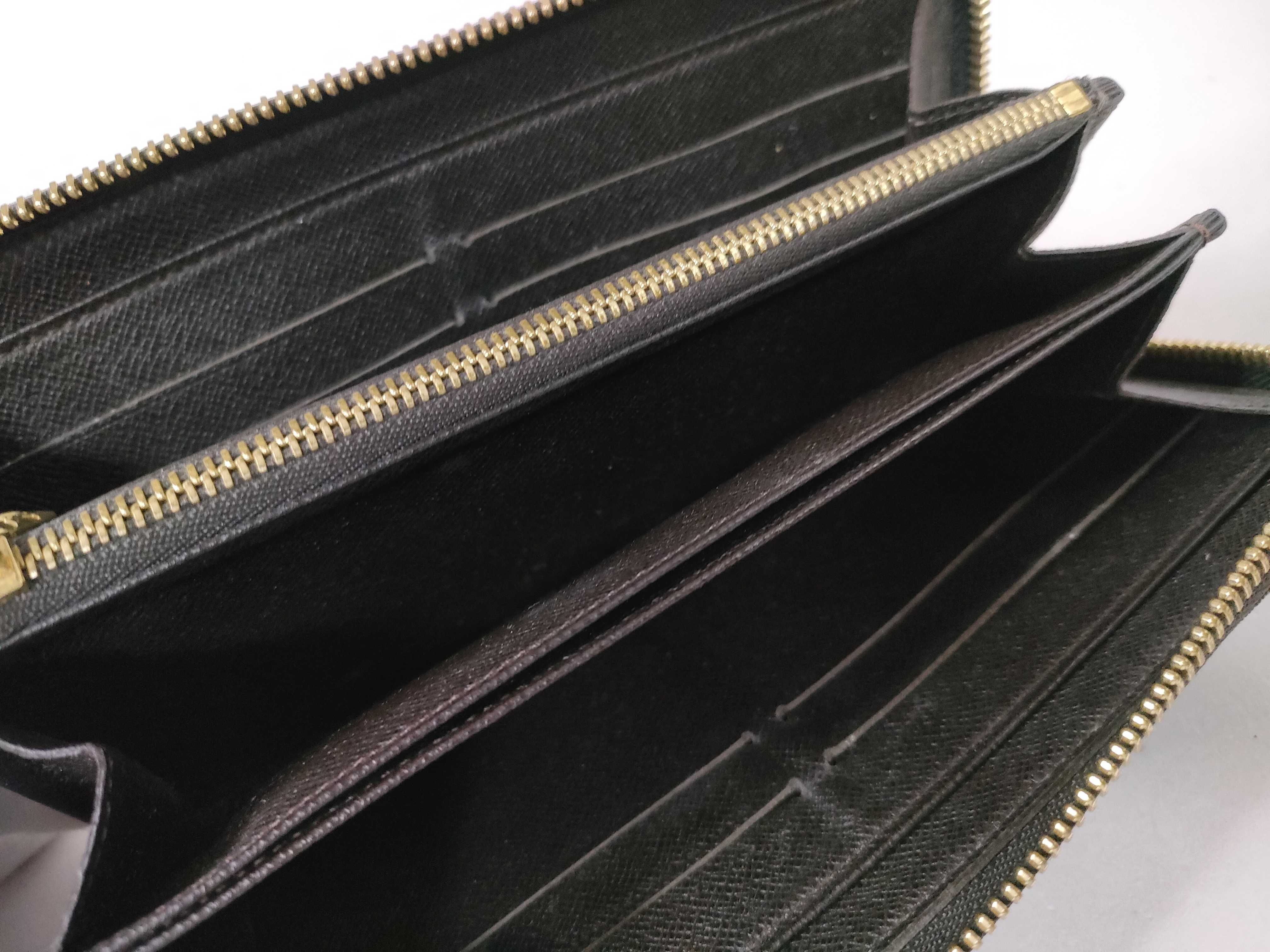 wallet — view 8