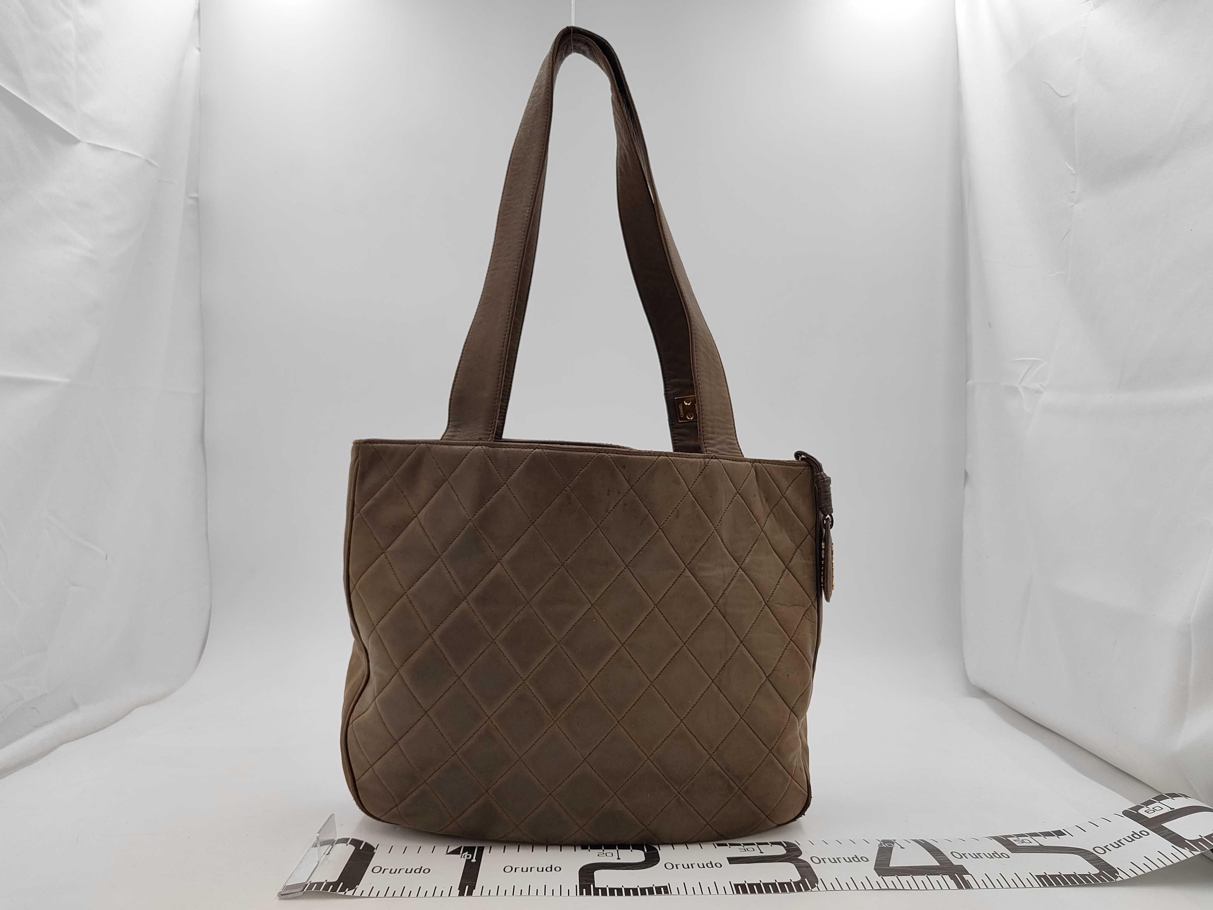 Matelassé Tote Bag, Beige Tote Bag — view 2