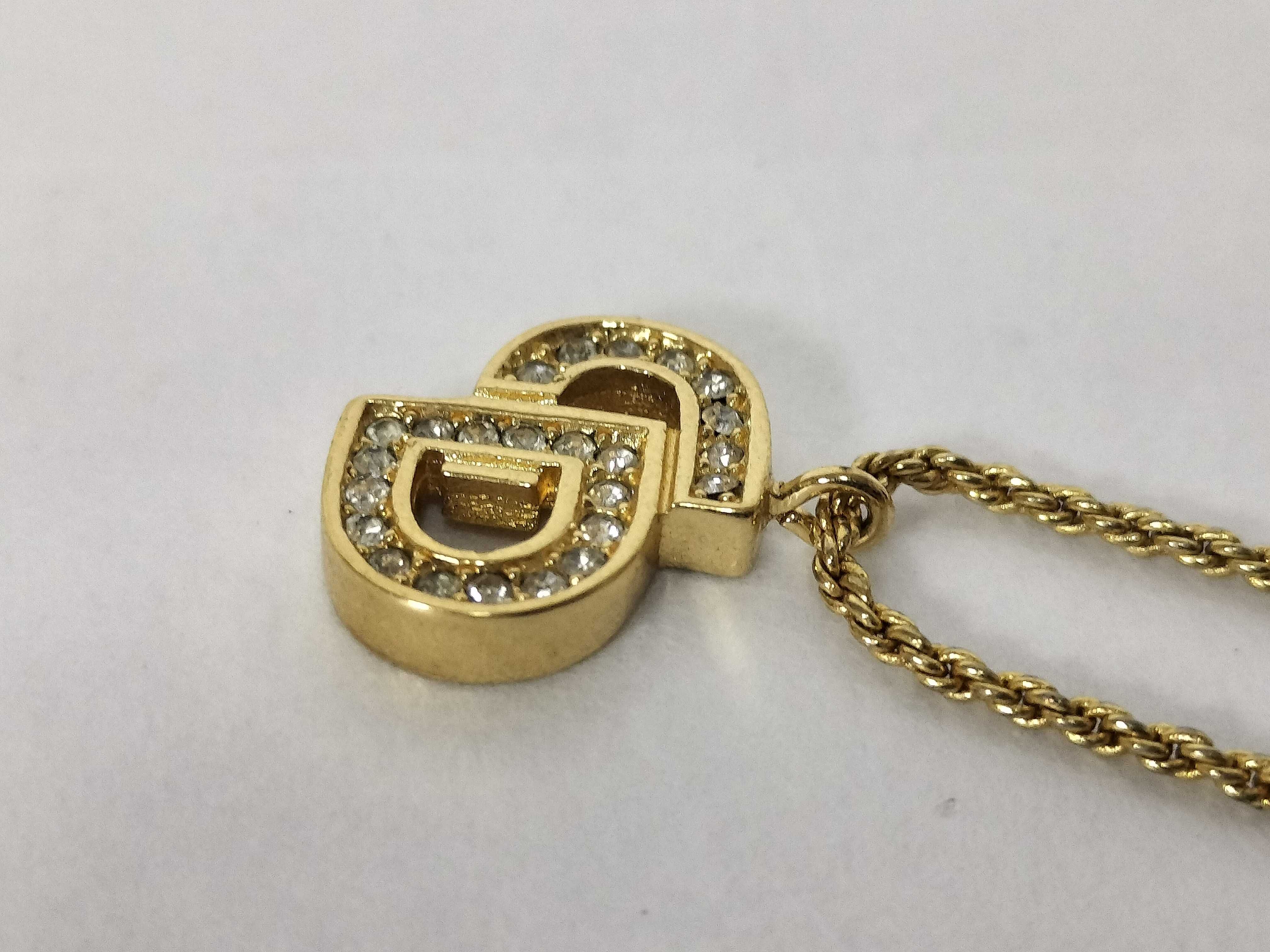 necklace — view 4