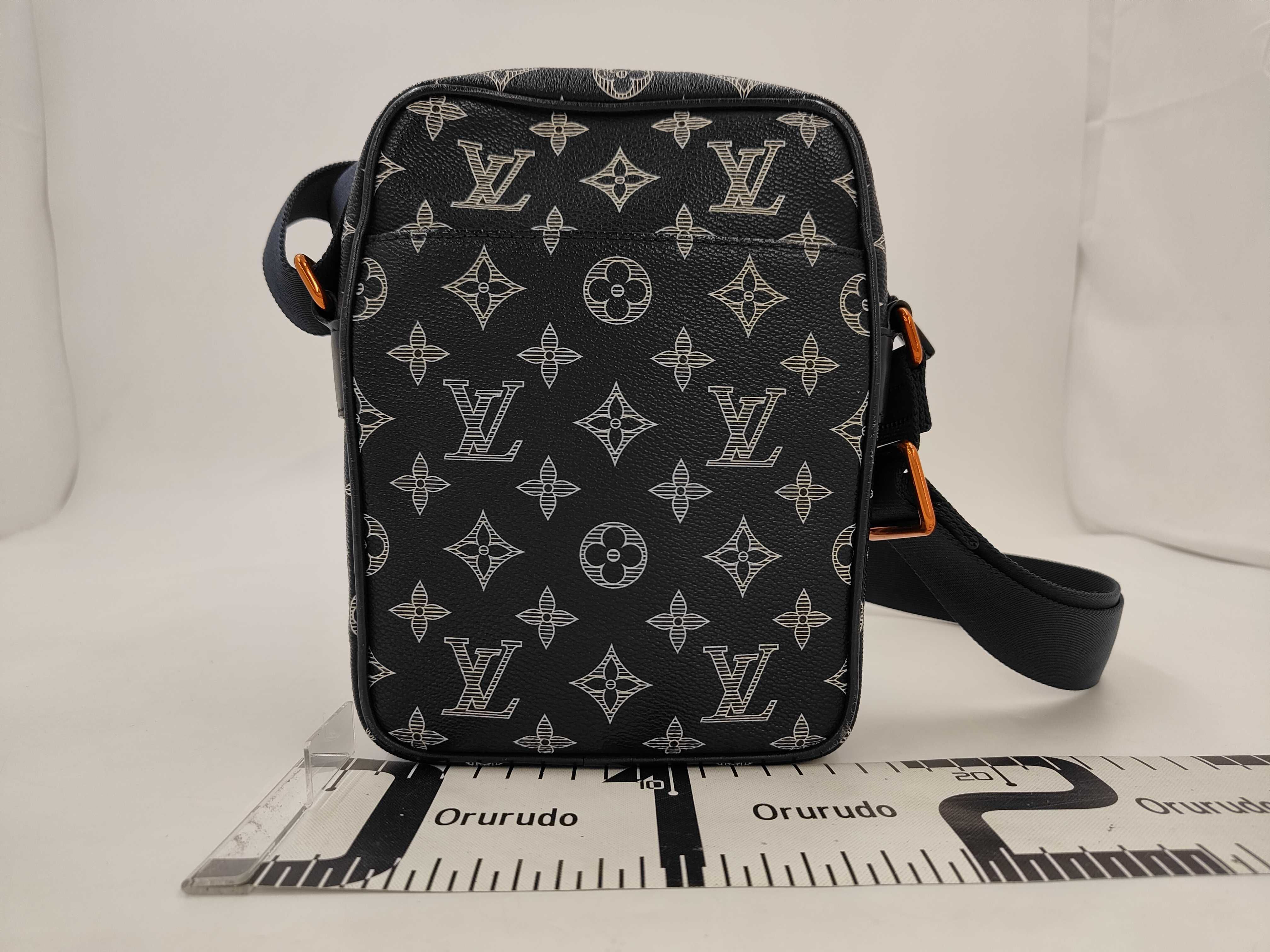 shoulder bag — view 2