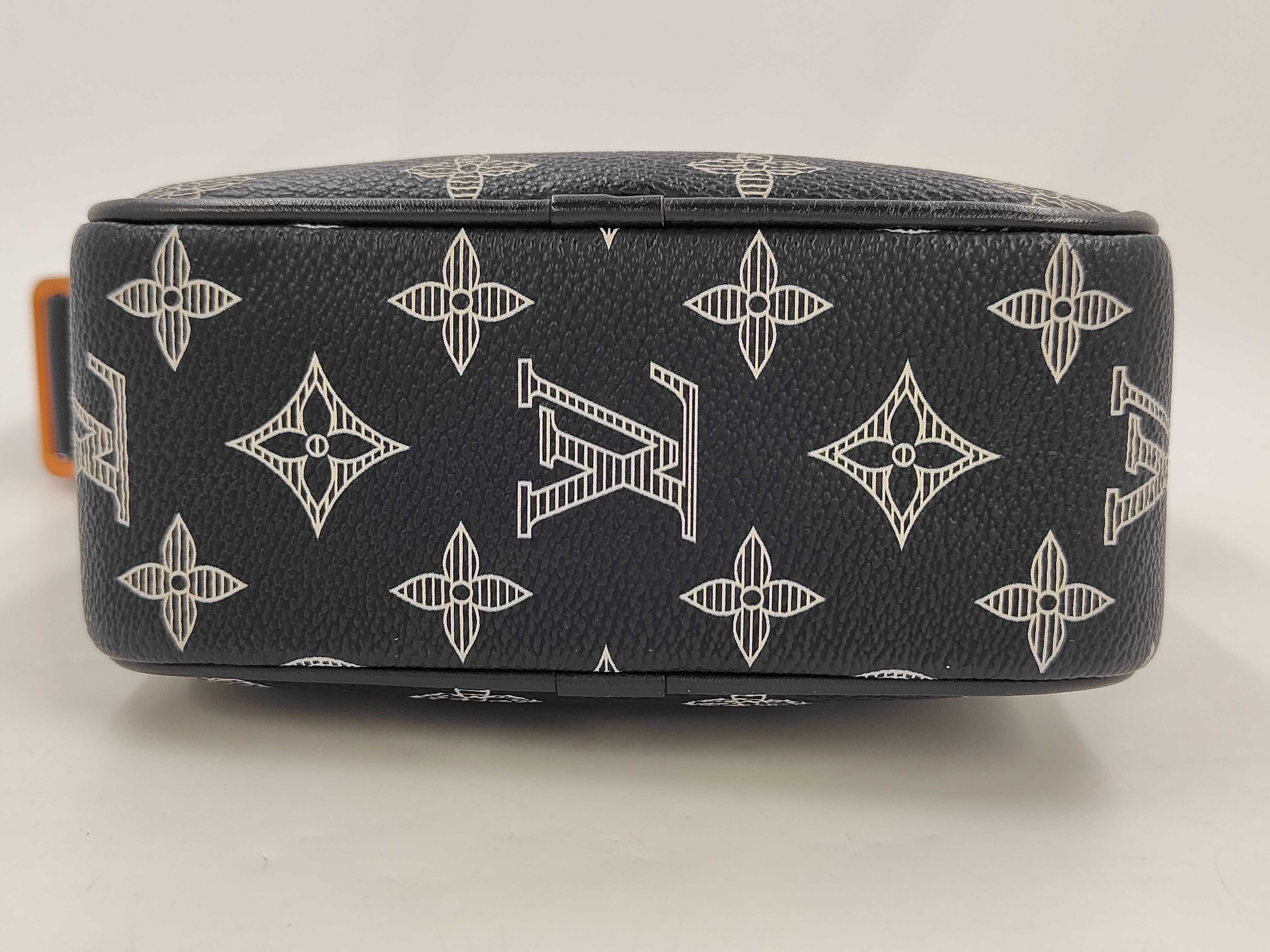 shoulder bag — view 3