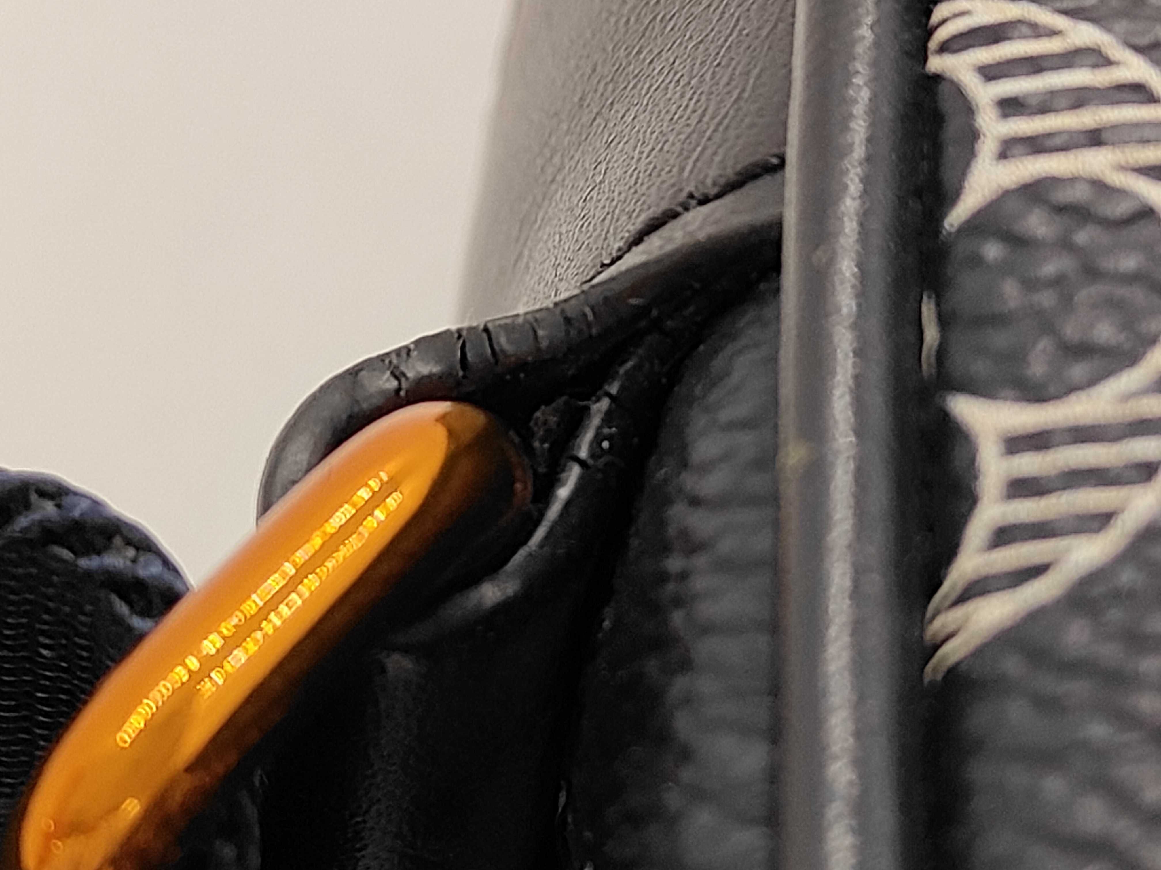 shoulder bag — view 6