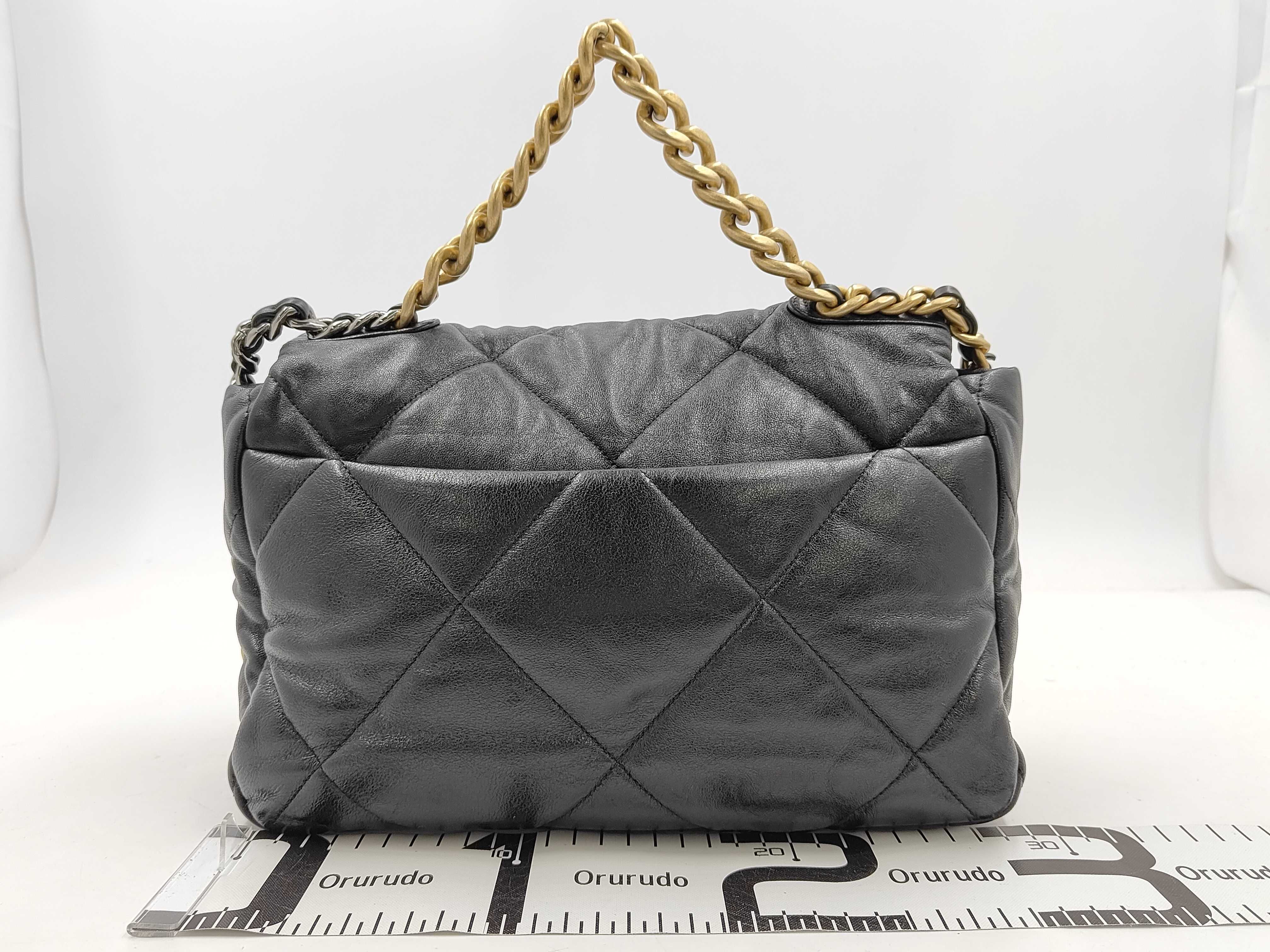 AS1161 Chanel 19 Handbag Chain Shoulder Bag — view 2