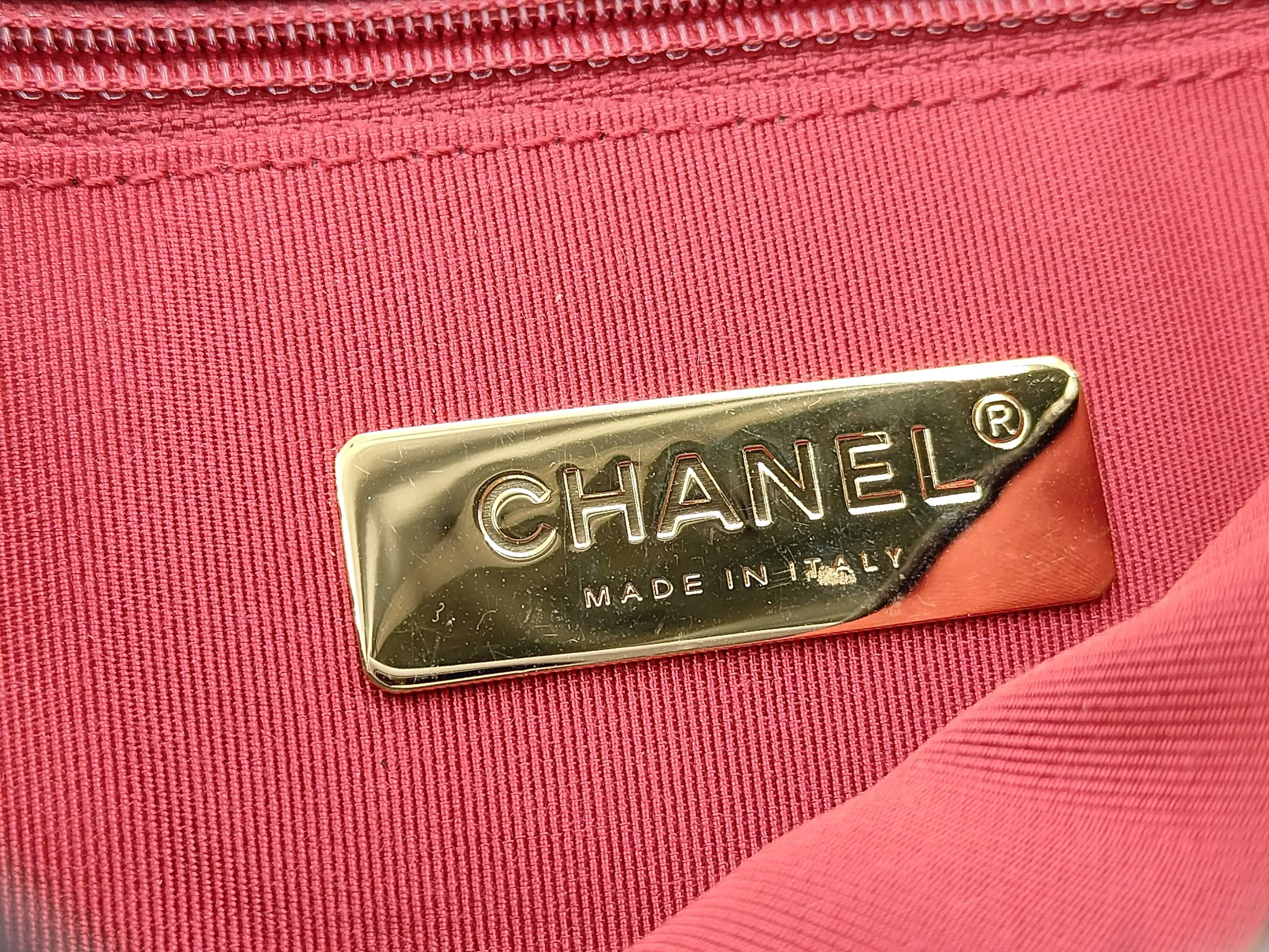 AS1161 Chanel 19 Handbag Chain Shoulder Bag — view 15
