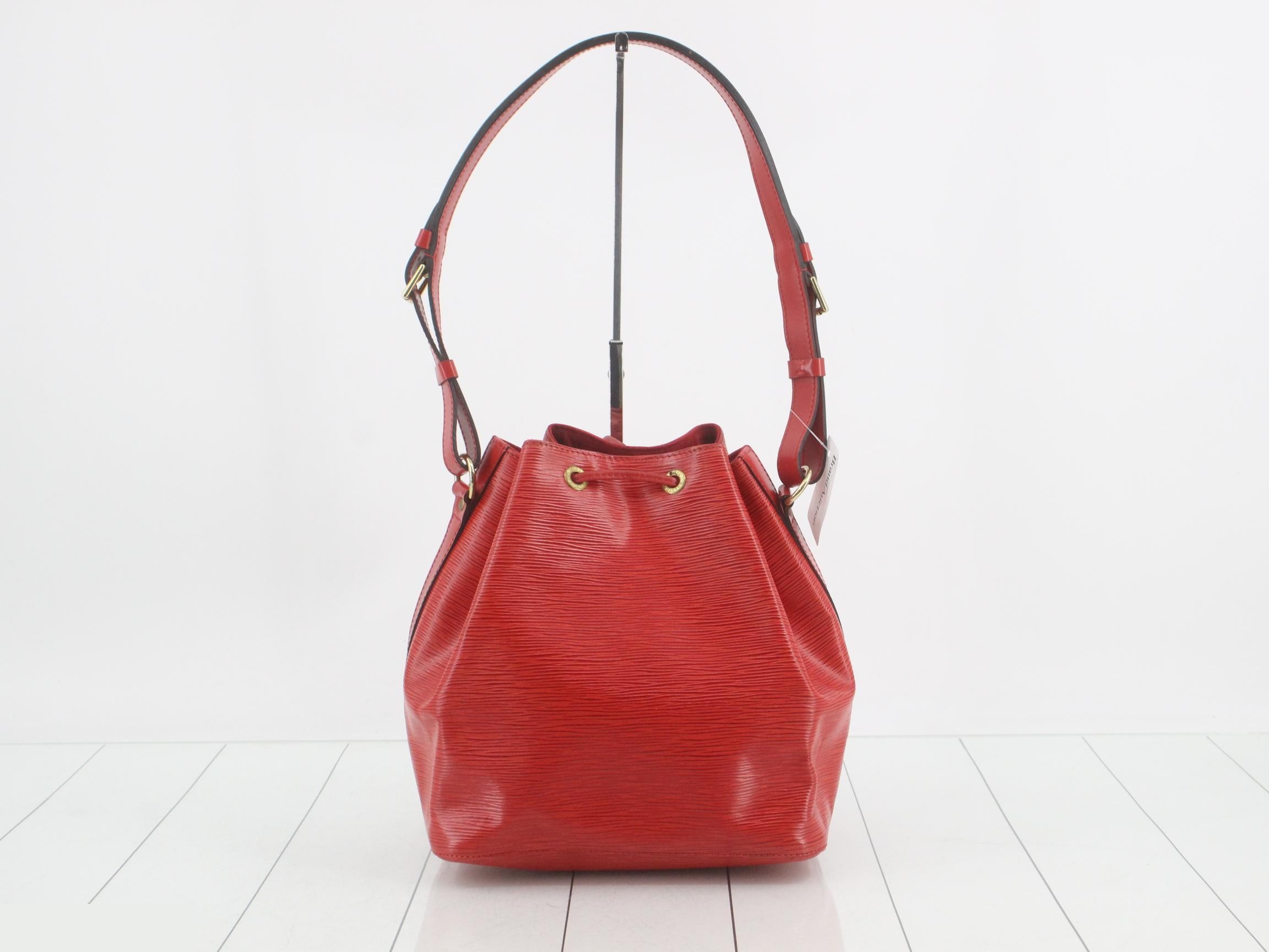 Epi Petit Noé Red Shoulder Bag — view 2