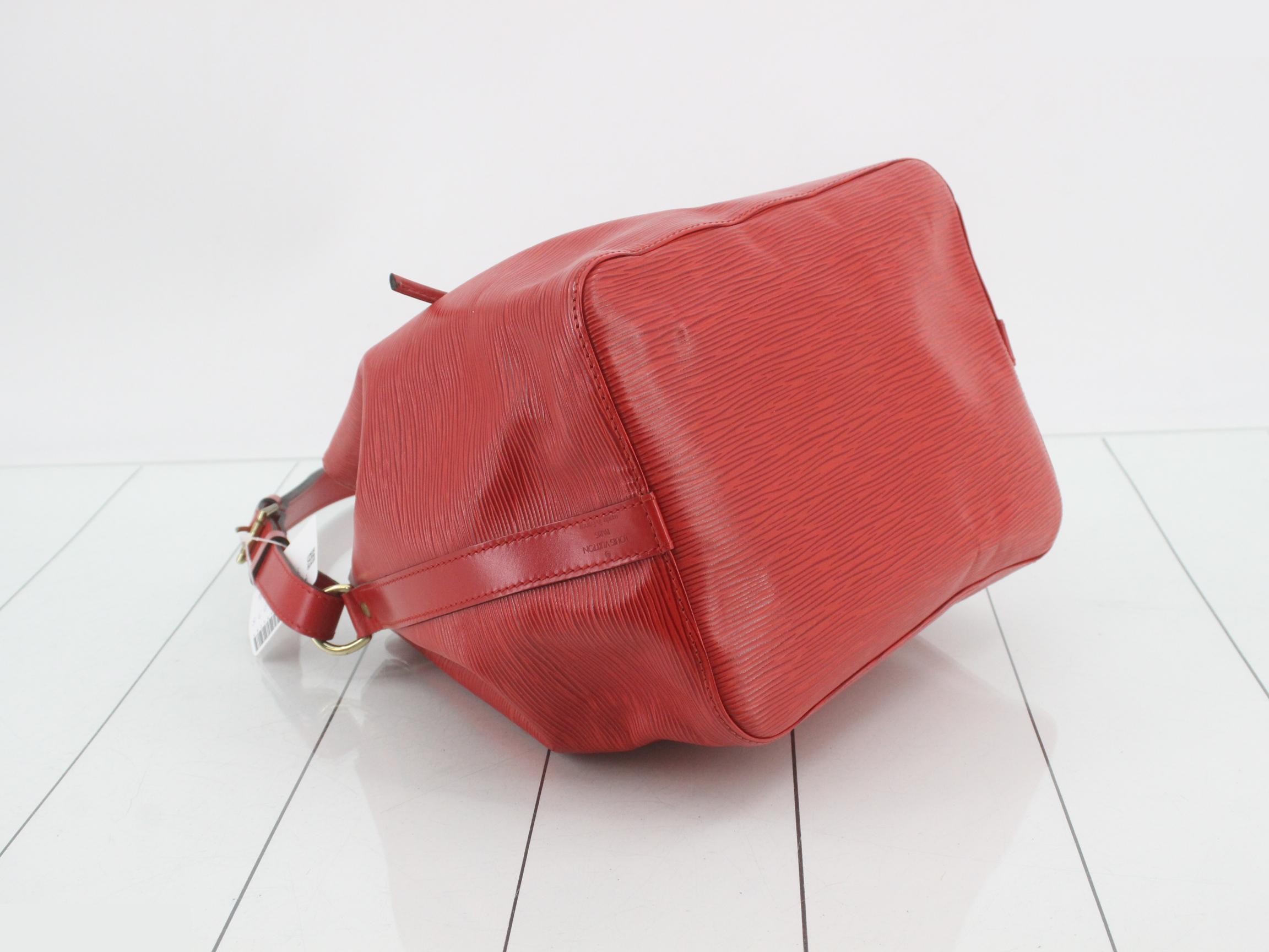 Epi Petit Noé Red Shoulder Bag — view 5