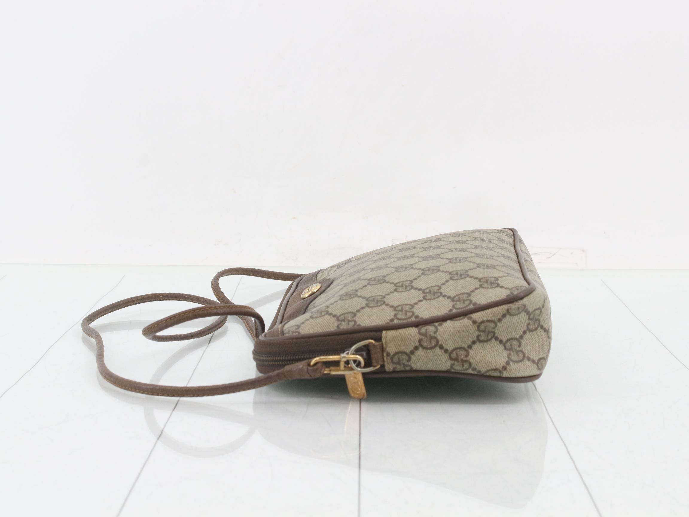 GG Shoulder Bag — view 4